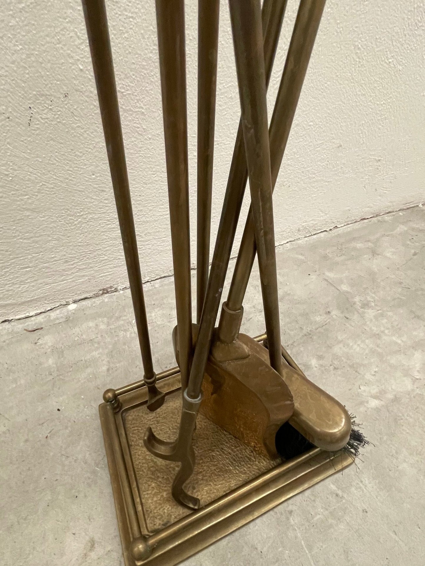 Atrezzi da camino in bronzo stile imperio XX secolo italiano