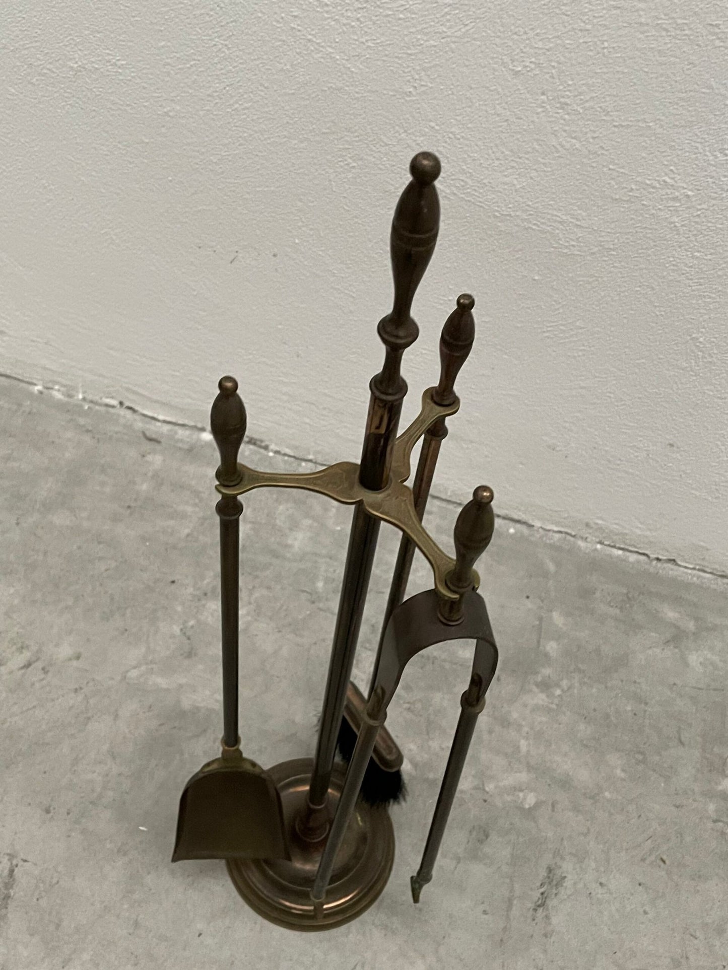 Set di attrezzi da camino in ottone italiano anni 80