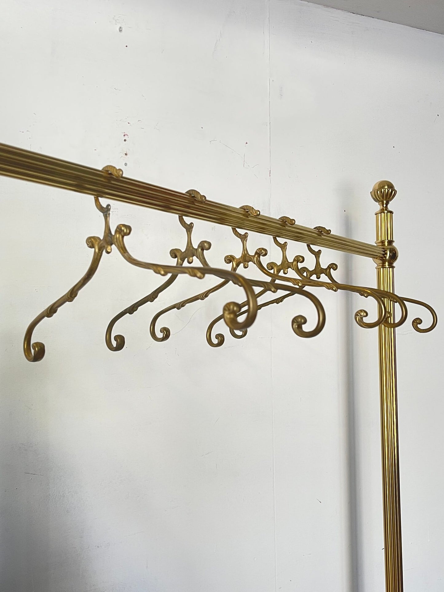 Appendiabiti da Terra in Otto Lucido -Stile vintage di Lusso, Italia, anni '60