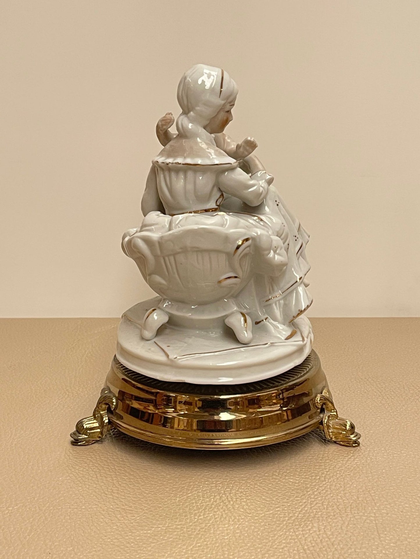 Statuina in porcellana madre e bambino – Vintage con dettagli dorati