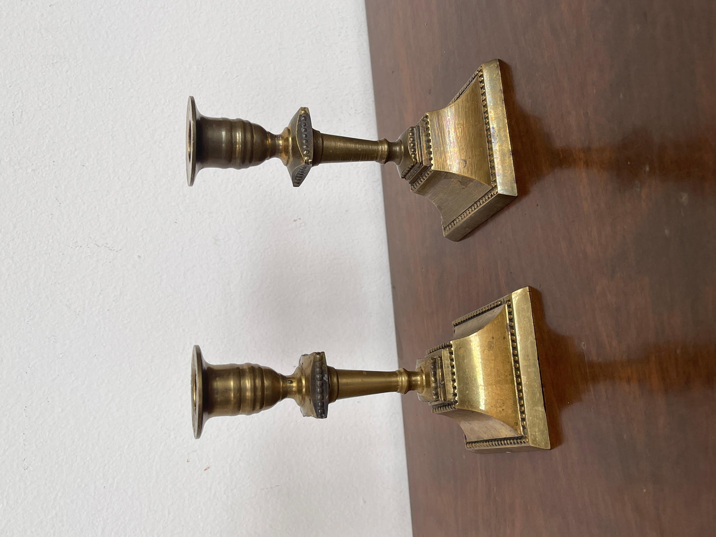 Coppia di candelieri quadrati in bronzo secolo XIX Italian