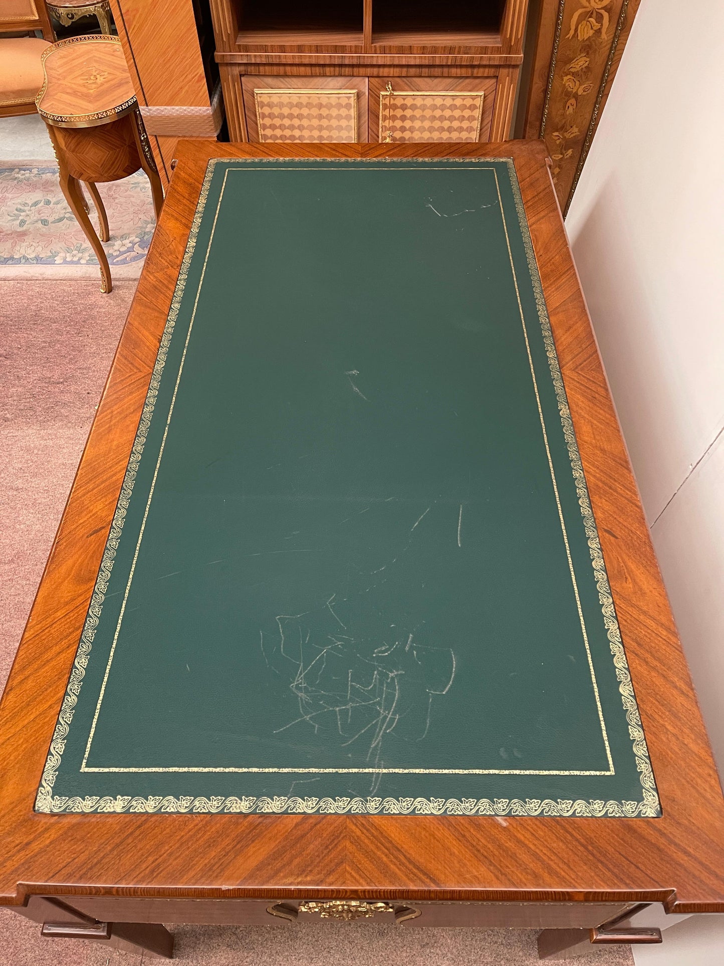 Scrivania da Studio Classica stile italiano in Legno Intarsiato e Pelle anni '80