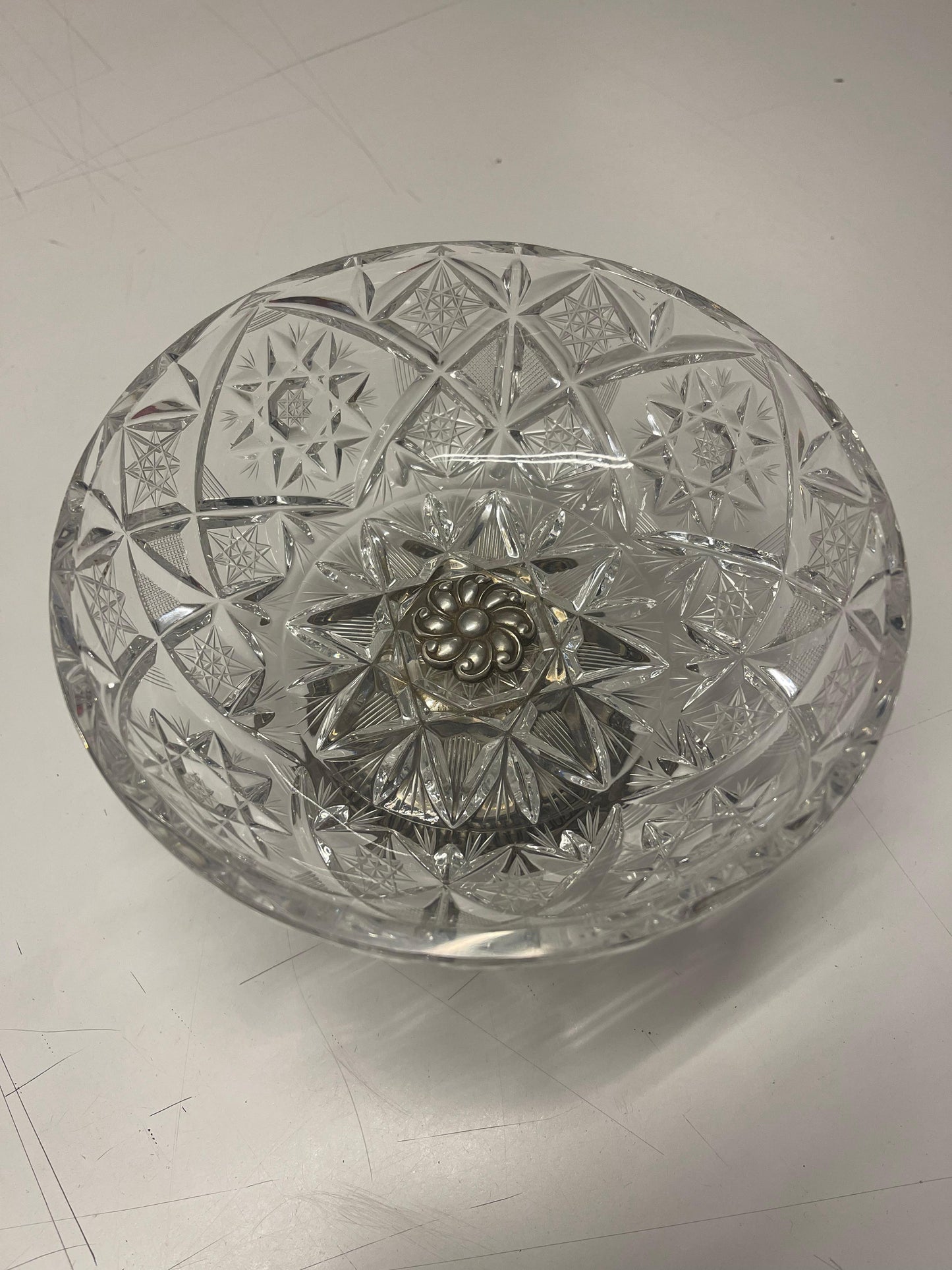 Elegante Ciotola in Cristallo con Coperchio e Base in Argento, Firenze, anni '70