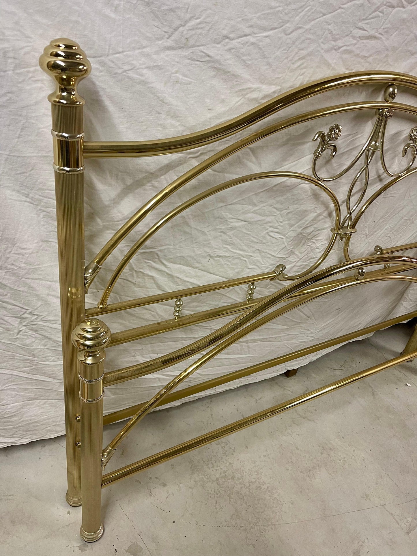 Letto italiano in ottone dorato vintage anni '70