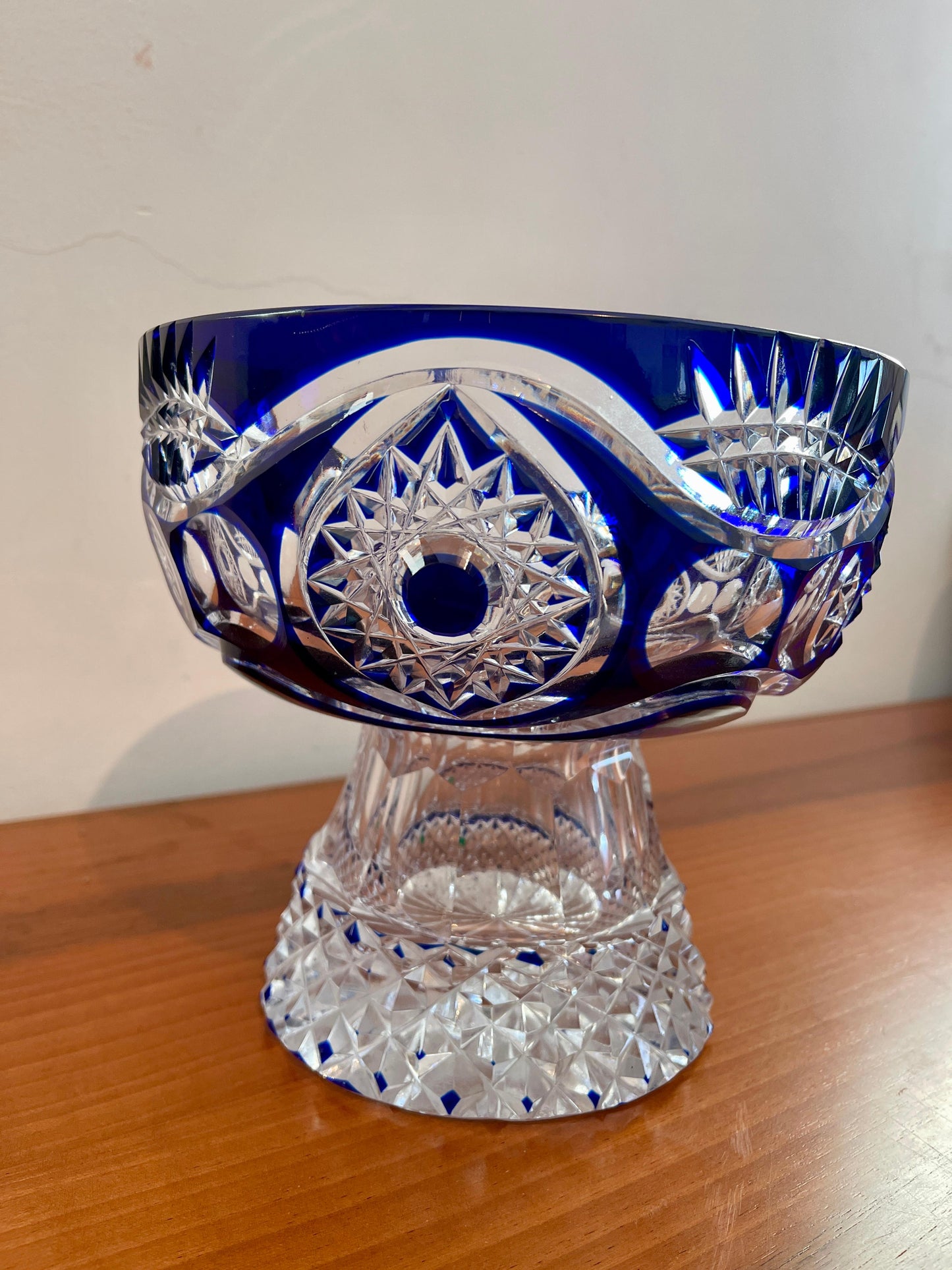 Ciotola ovale in cristallo blu stile biedermeier, italiano '98