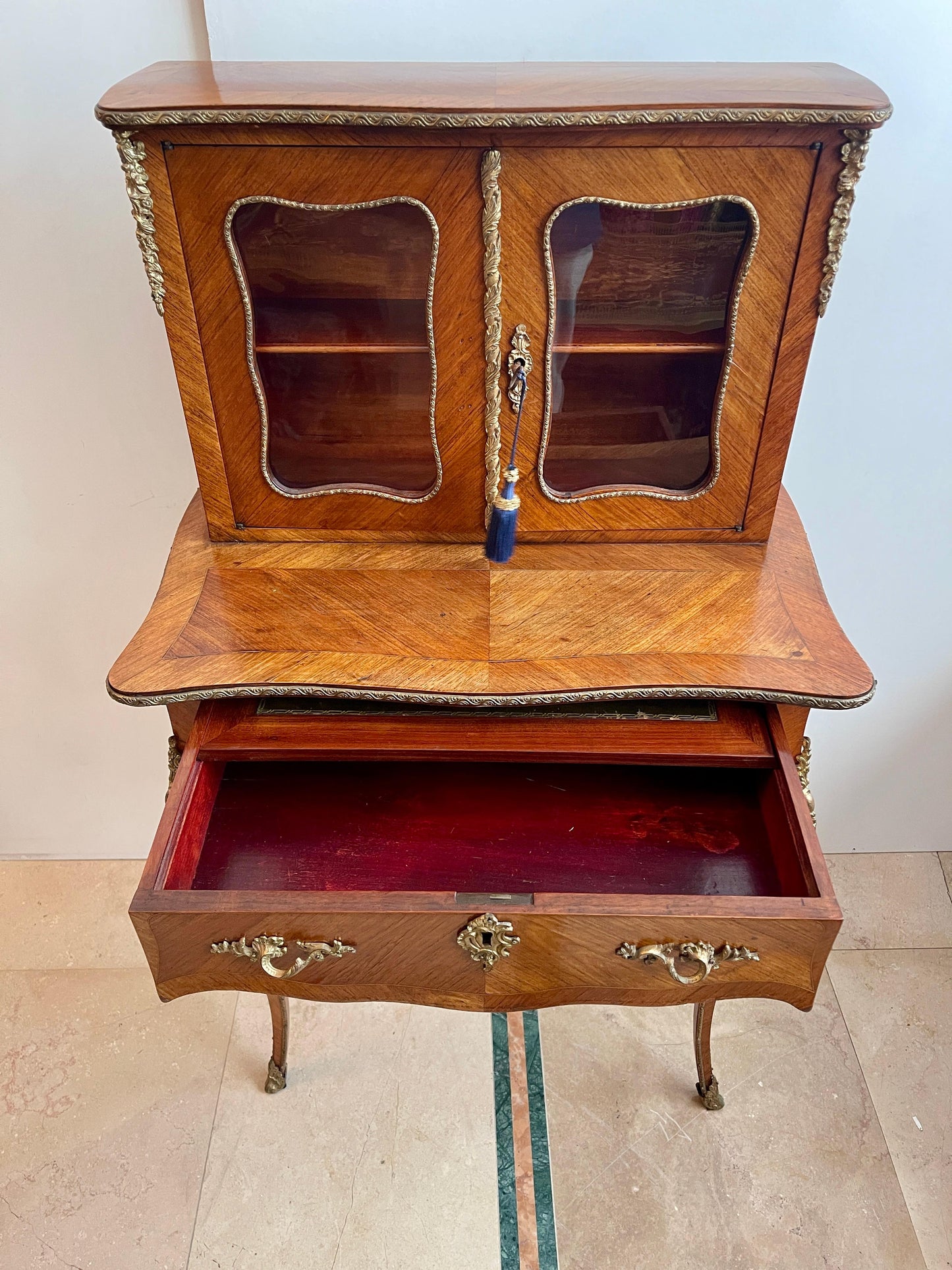 Scrivania con scrittoio ormolu in legno e bronzo francia anni '20