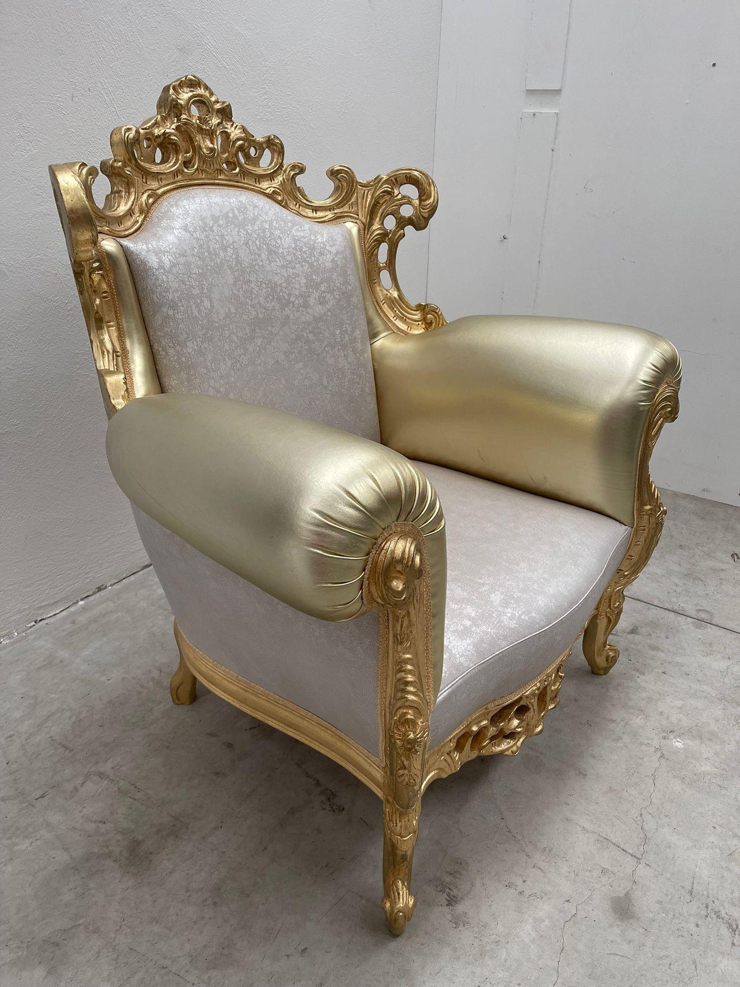 Trono italiano del XIX secolo