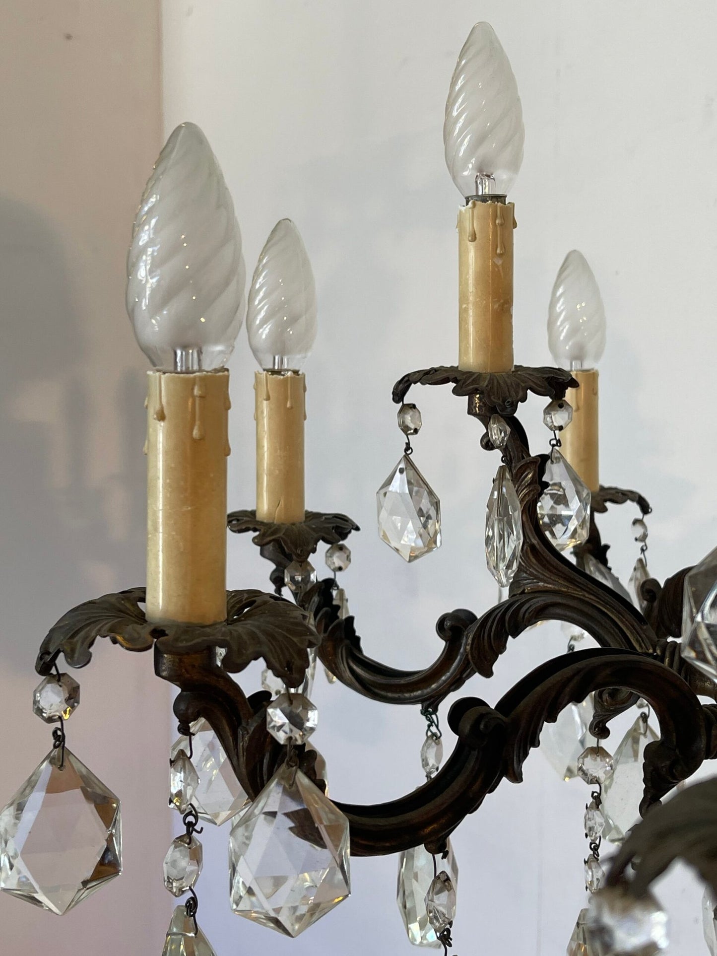 Elegante lampadario vintage in stile classico con Pendenti in Crystal