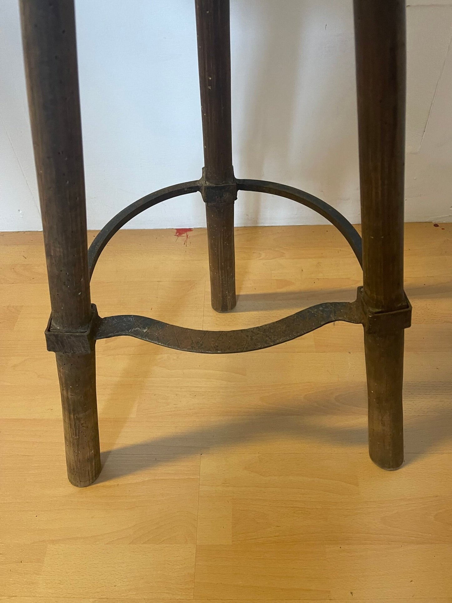 Sedia Contadina Rustica in Legno e Cuoio Chiodato