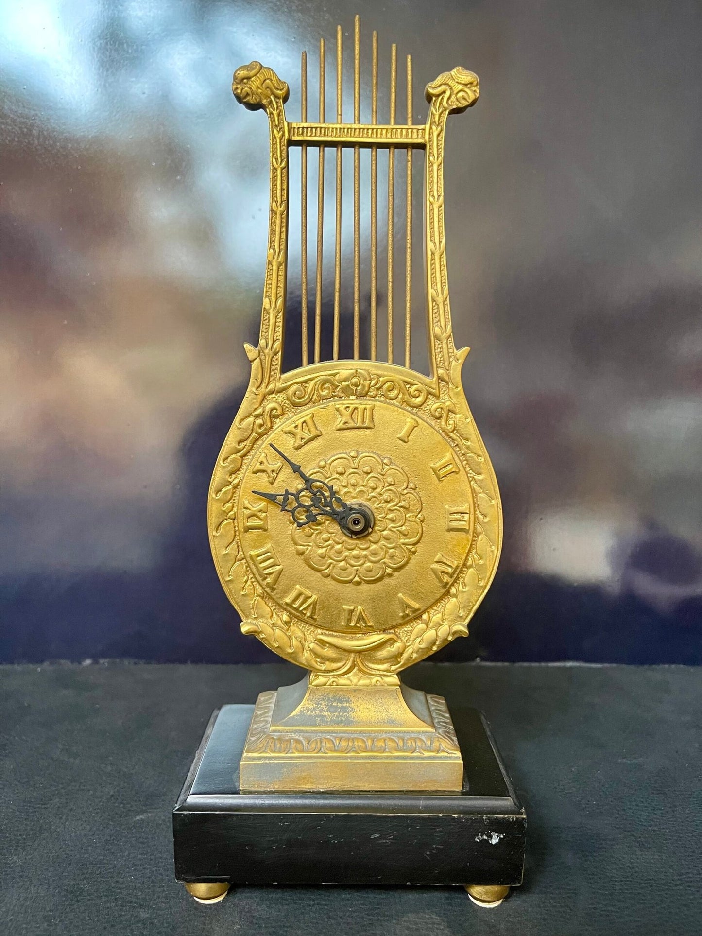 Orologio “a lira” in stile Impero