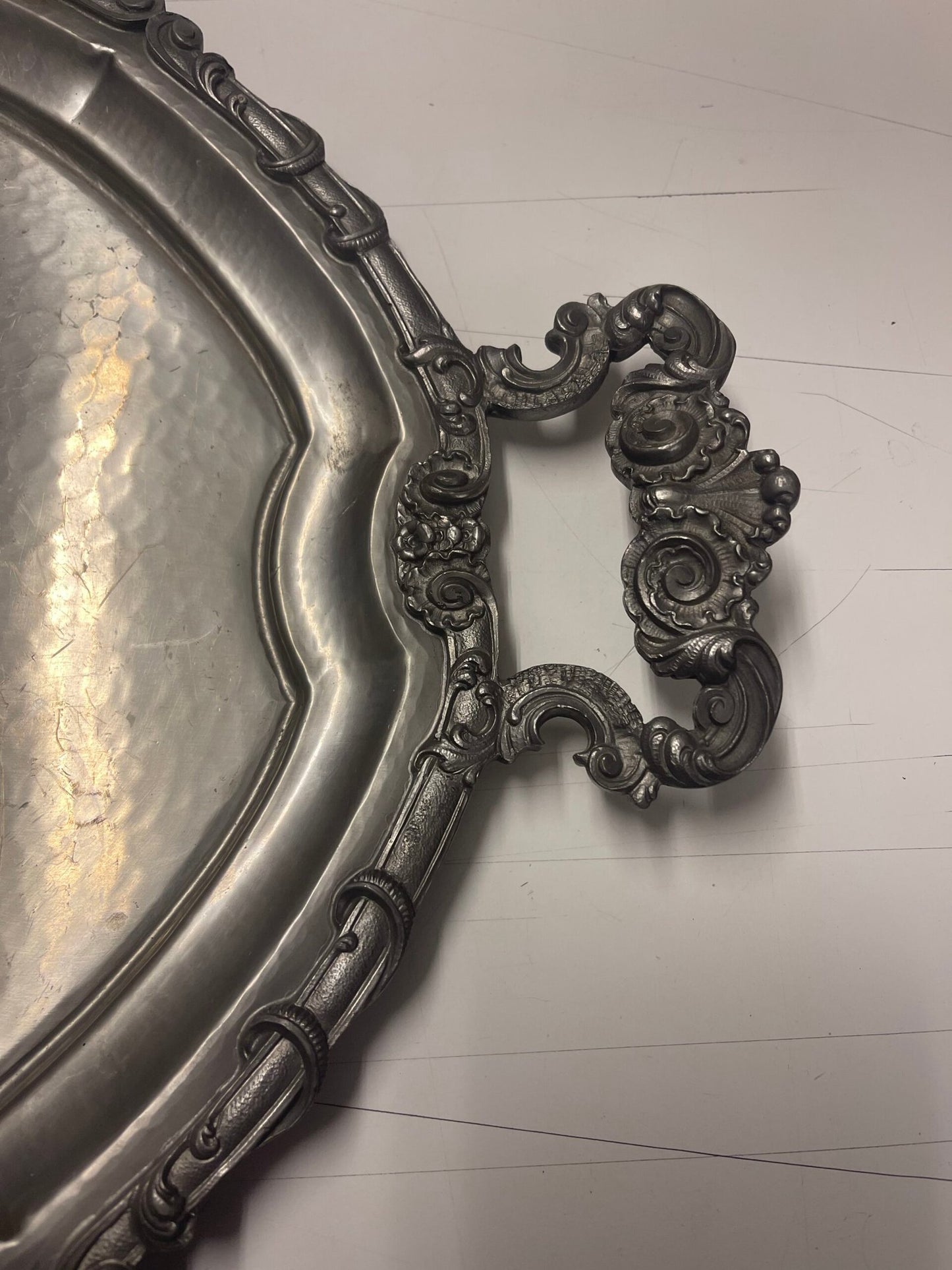 Vassoio Ovale Sbalzato