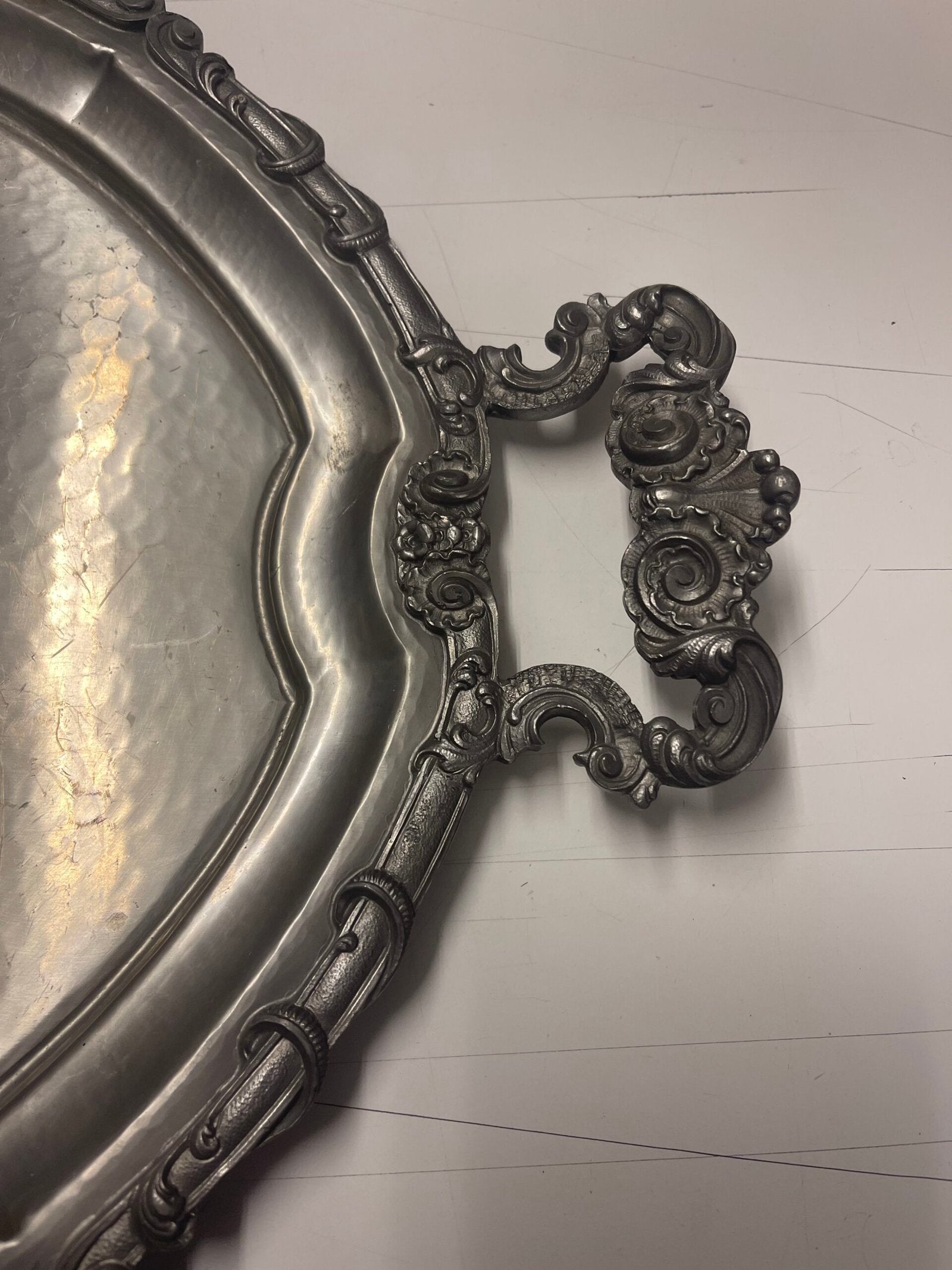 Vassoio Ovale Sbalzato