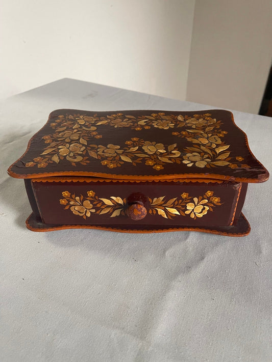 Portagioie Artigianale con Intarsi Floreali e Cassetto