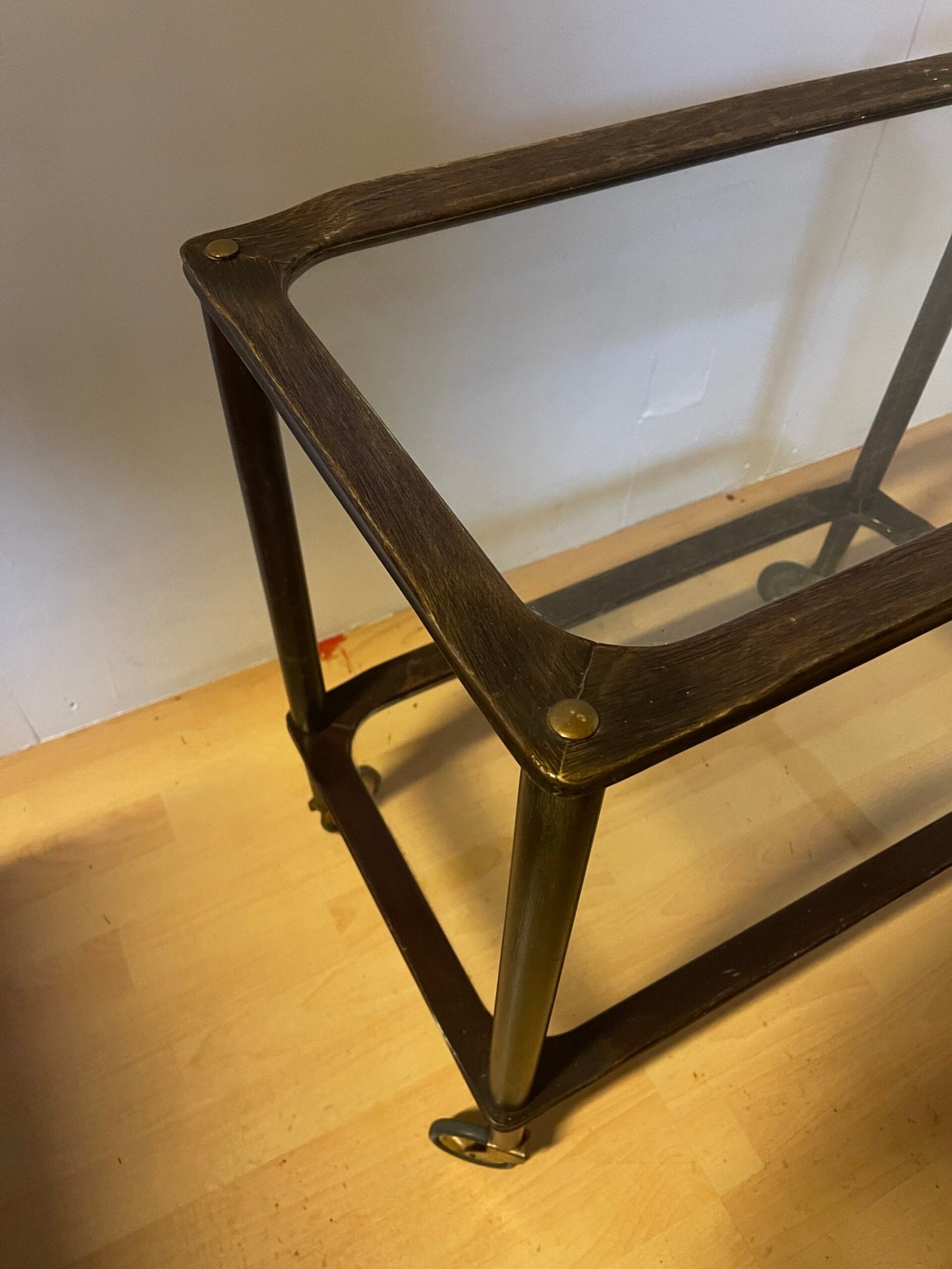 "Chic Retrò" Carrello da tè/bar vintage con struttura in legno e vetro