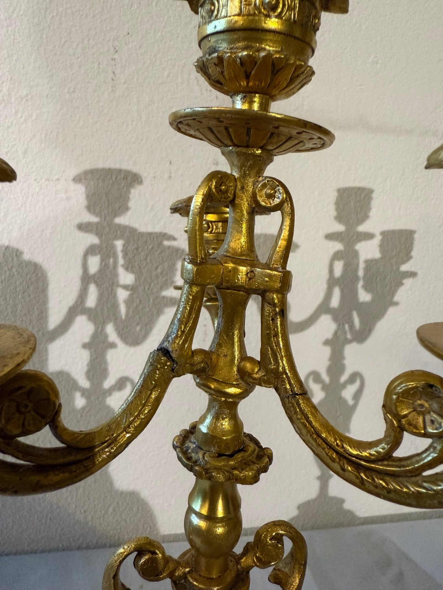 Coppia di Candelabri Impero in Bronzo Dorato e Onice