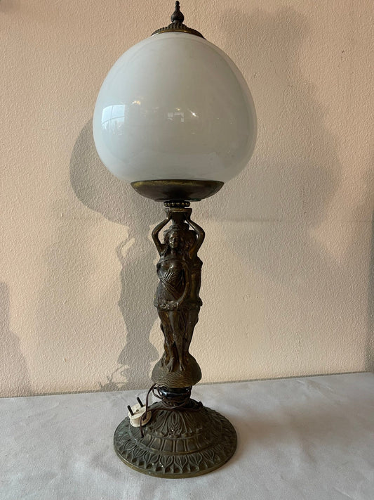 Fotografia da tavolo Scultorea "Ninfa del Lumi" in Bronzo e Vetro Opalino