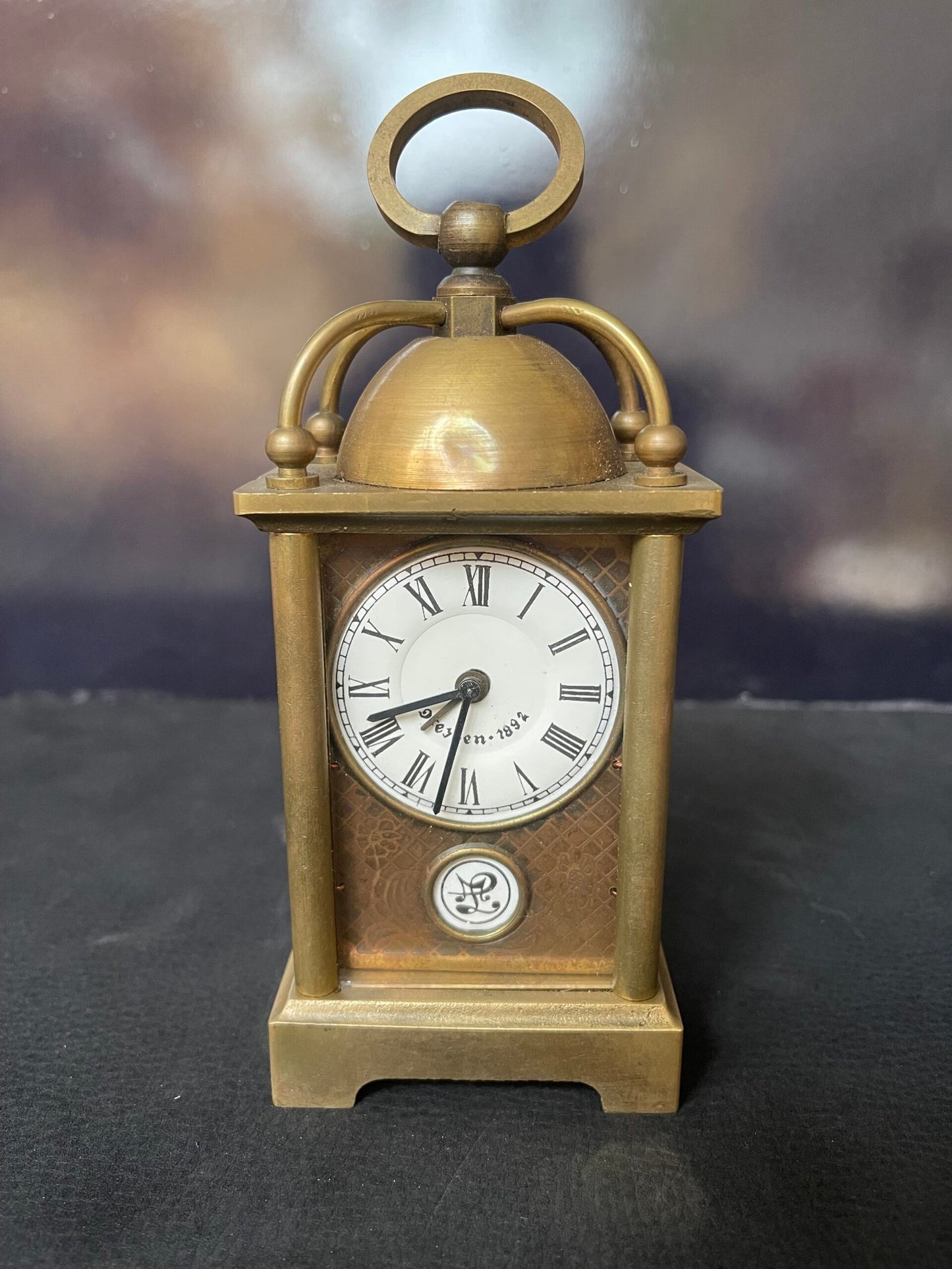 Orologio da Tavolo in Ottone “Dresden 1894”