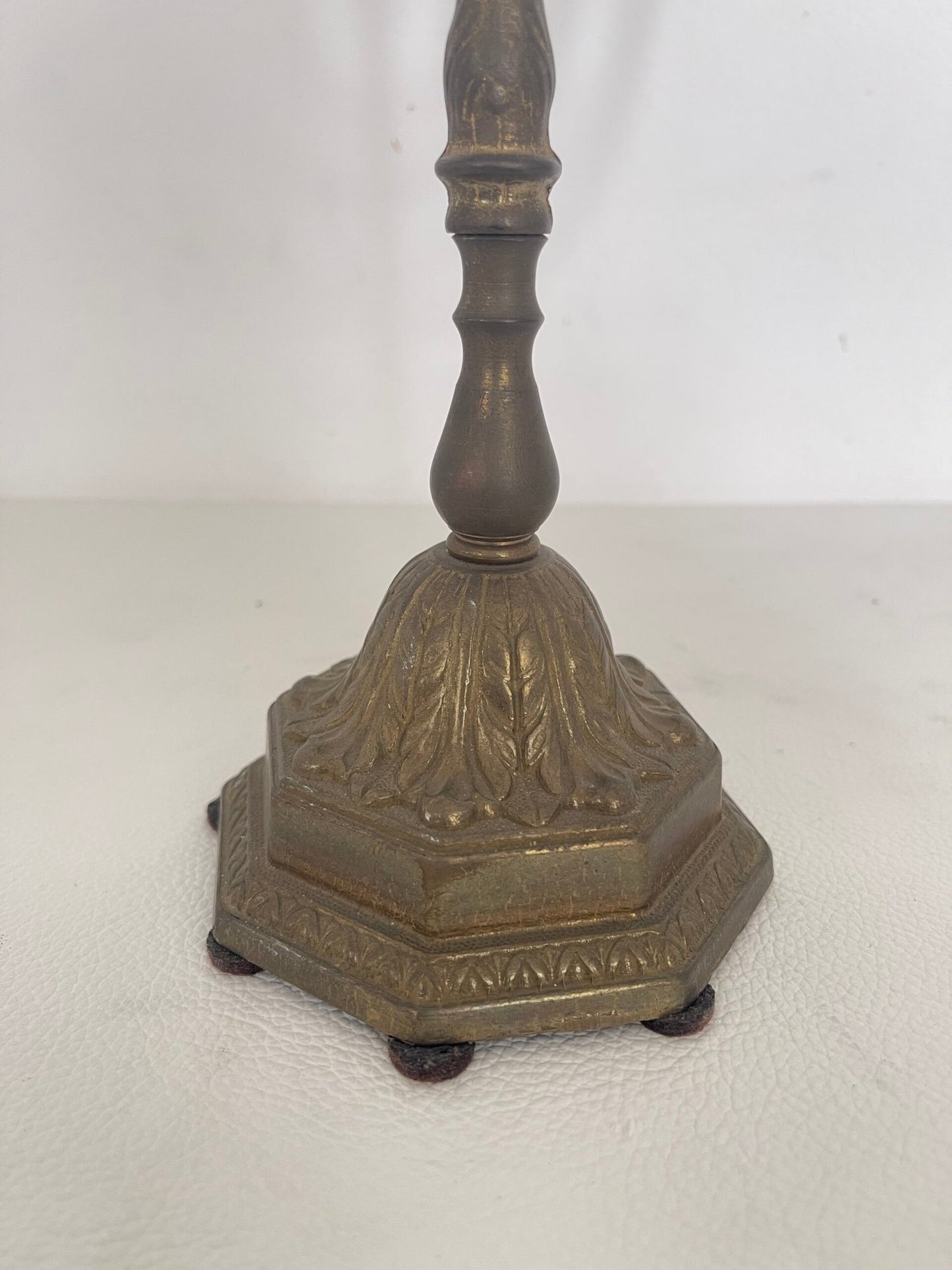 Candelabro a 7 Bracci in Ottone - Stile Classico e Raffinato