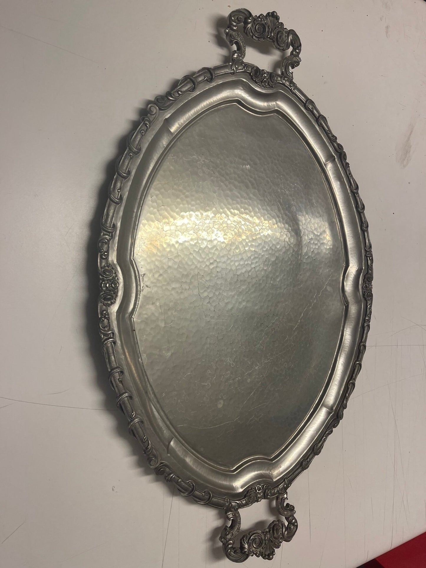 Vassoio Ovale Sbalzato