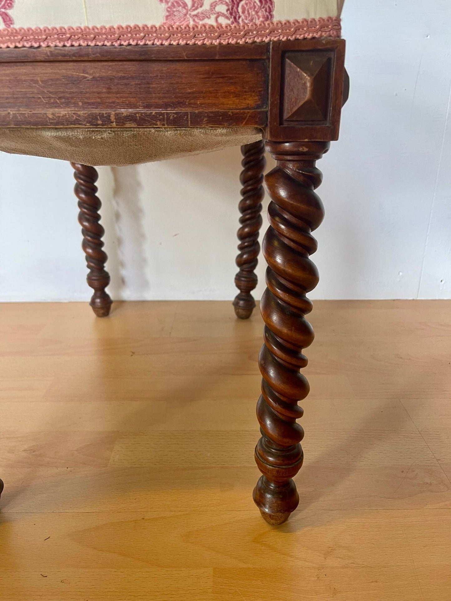 Sgabello da toilette o da camera