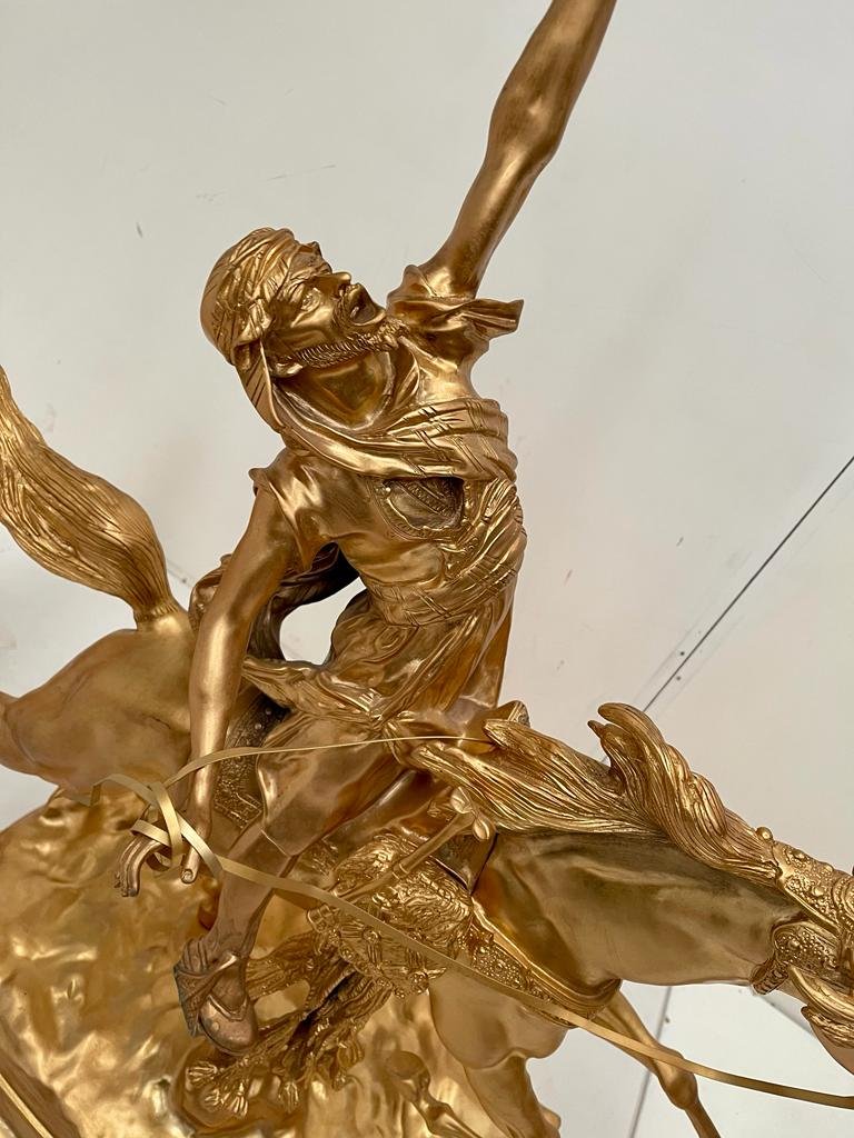 Imponente Scultura Equestre in Bronzo Patinato