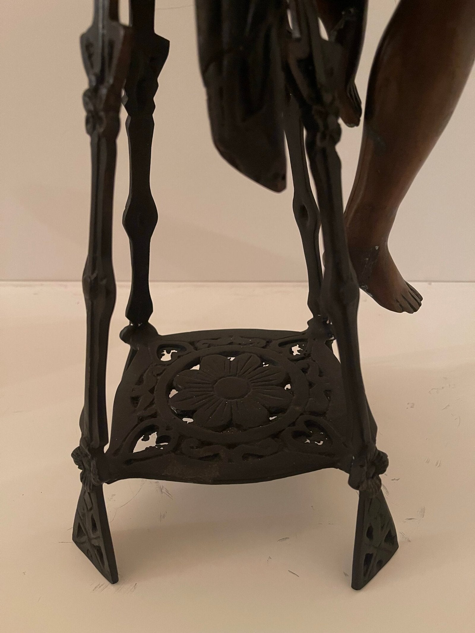 «La Coppa del Piacere», Scultura in stile Art Déco