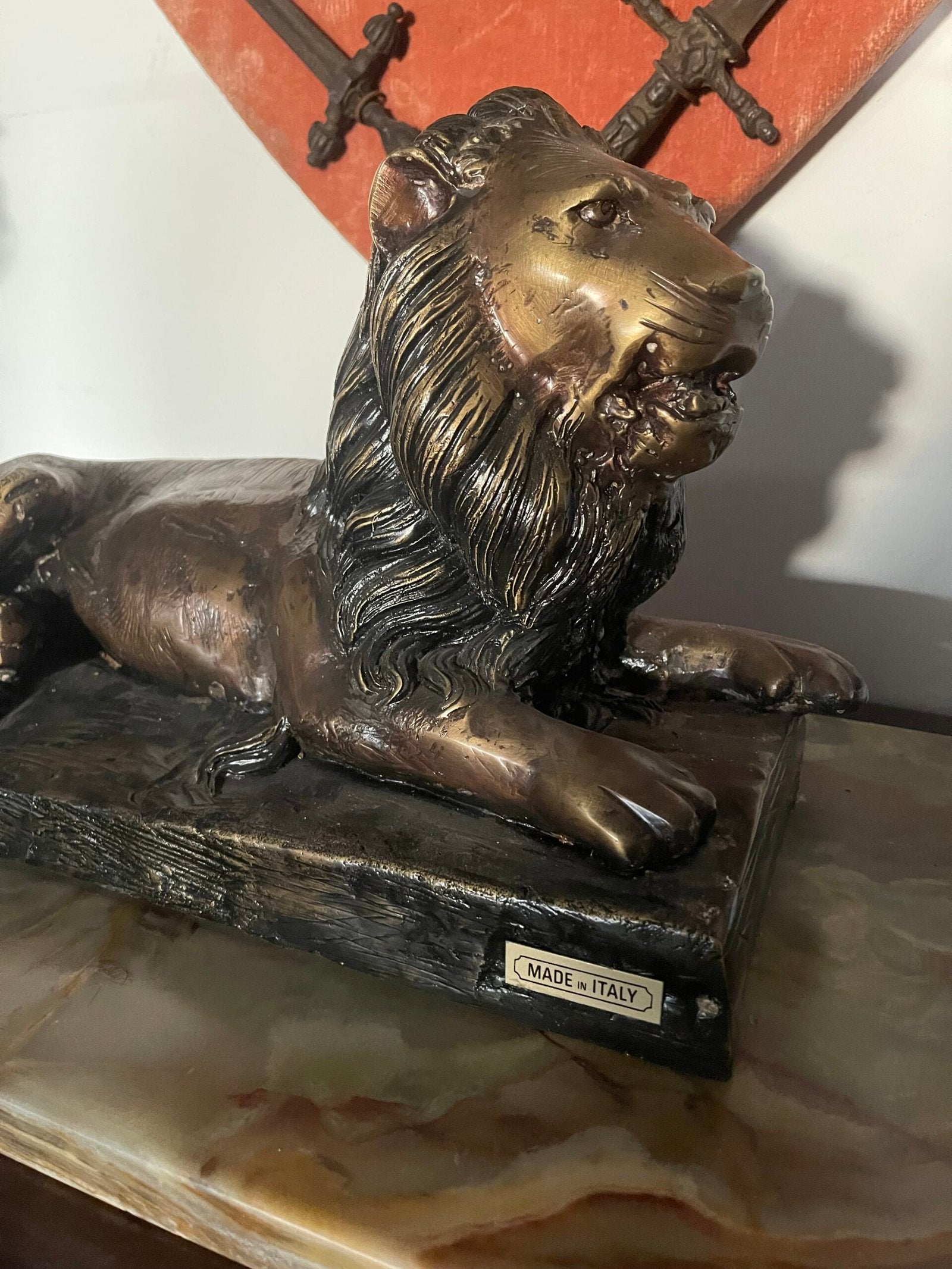 Scultura in ottone a forma di elefante