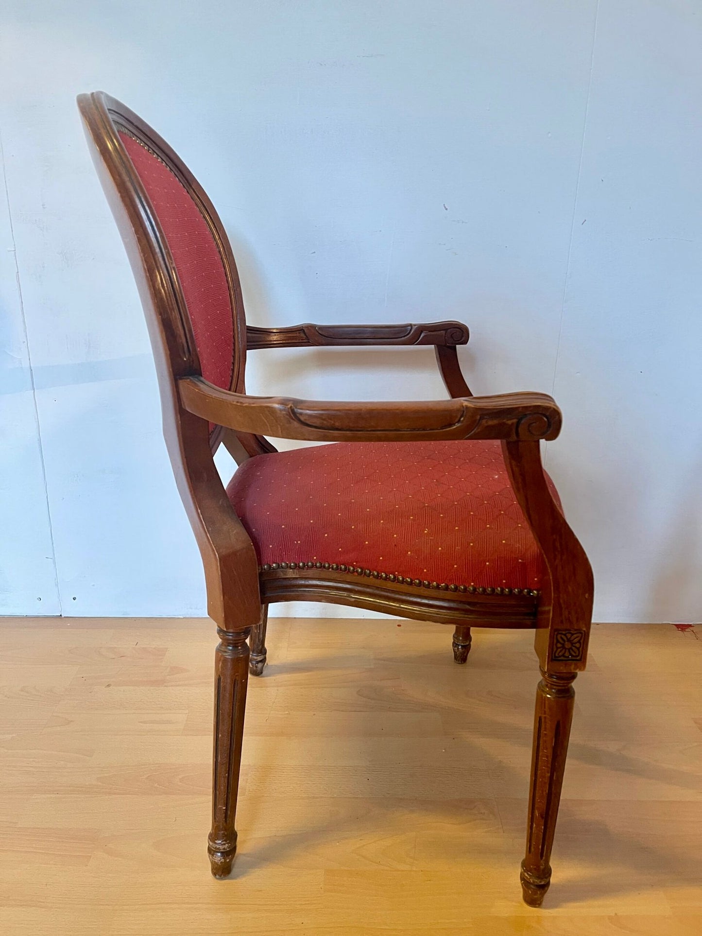 Colonnina d'appoggio vintage in legno massello