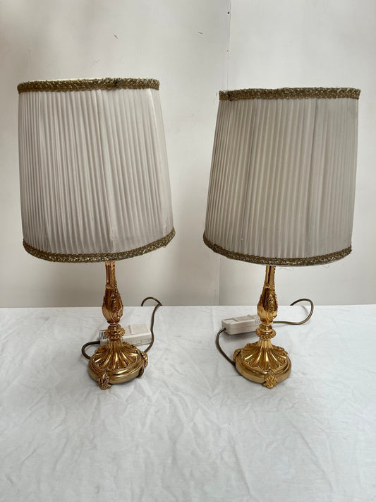 Splendida Coppia di Abat-jour Luigi XVI a Bronzo Dorato con Paralumi Plissettati