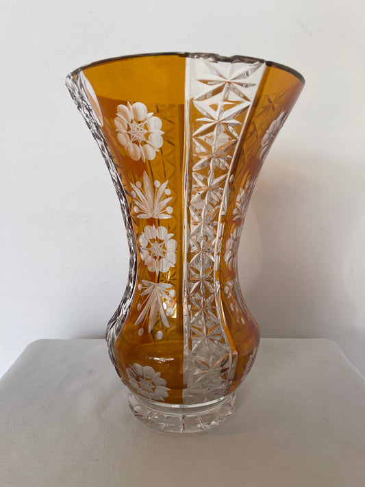 Vaso in Cristallo Ambra Intagliato