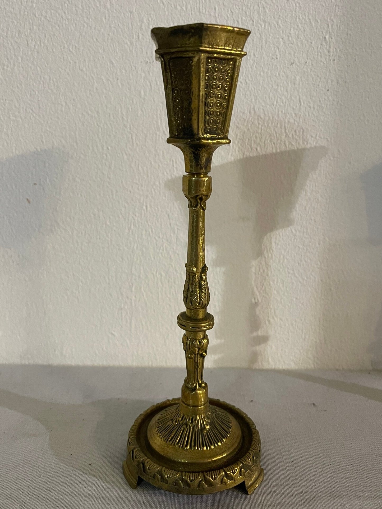 Coppia di Candelieri Antichi in Bronzo Dorato - Stile Neoclassico