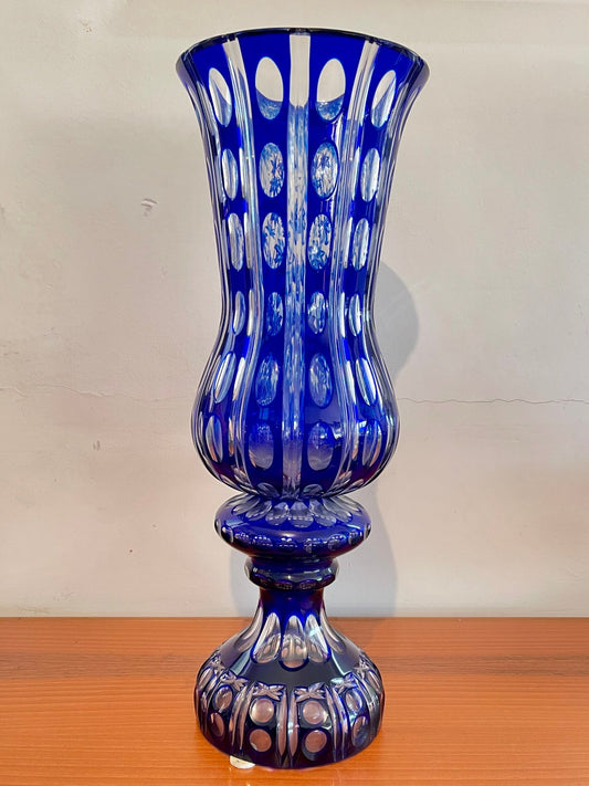 Vaso in Cristallo Blu Art Deco Inciso con Motivi Floreali