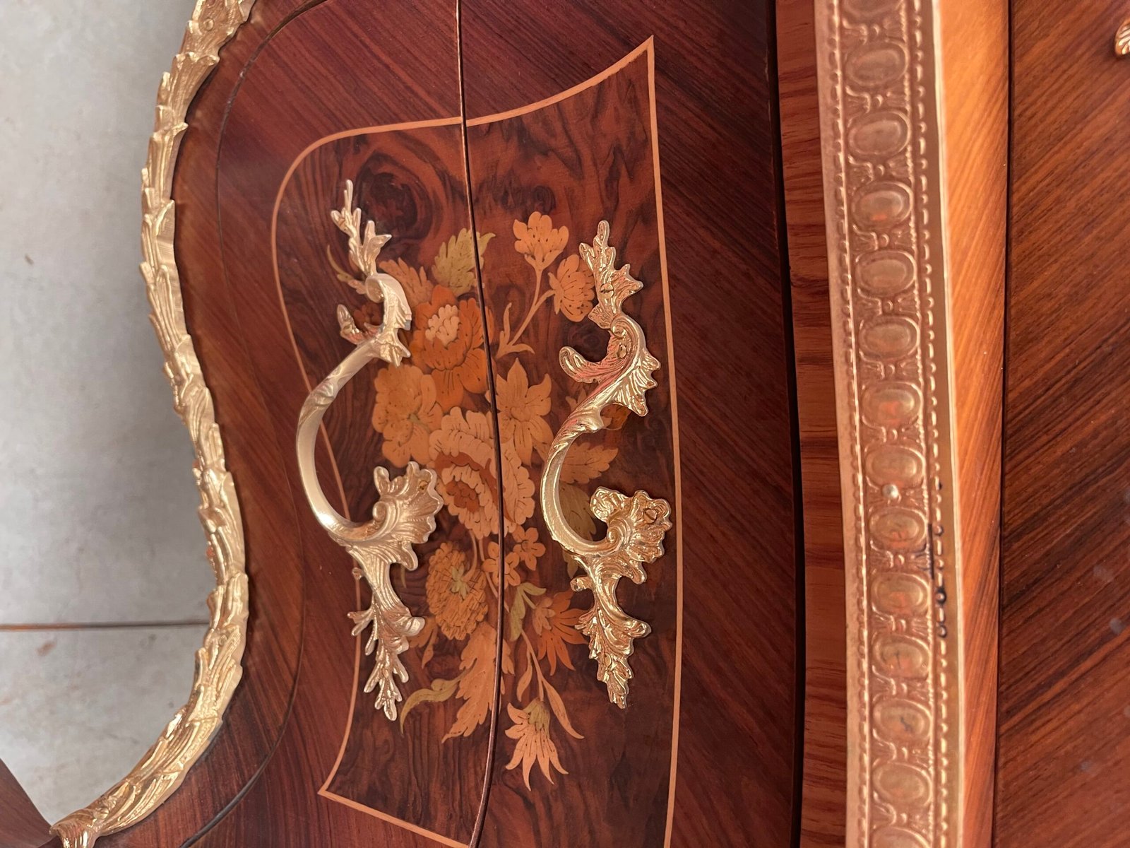 Bureau à cylindre in stile Luigi XV