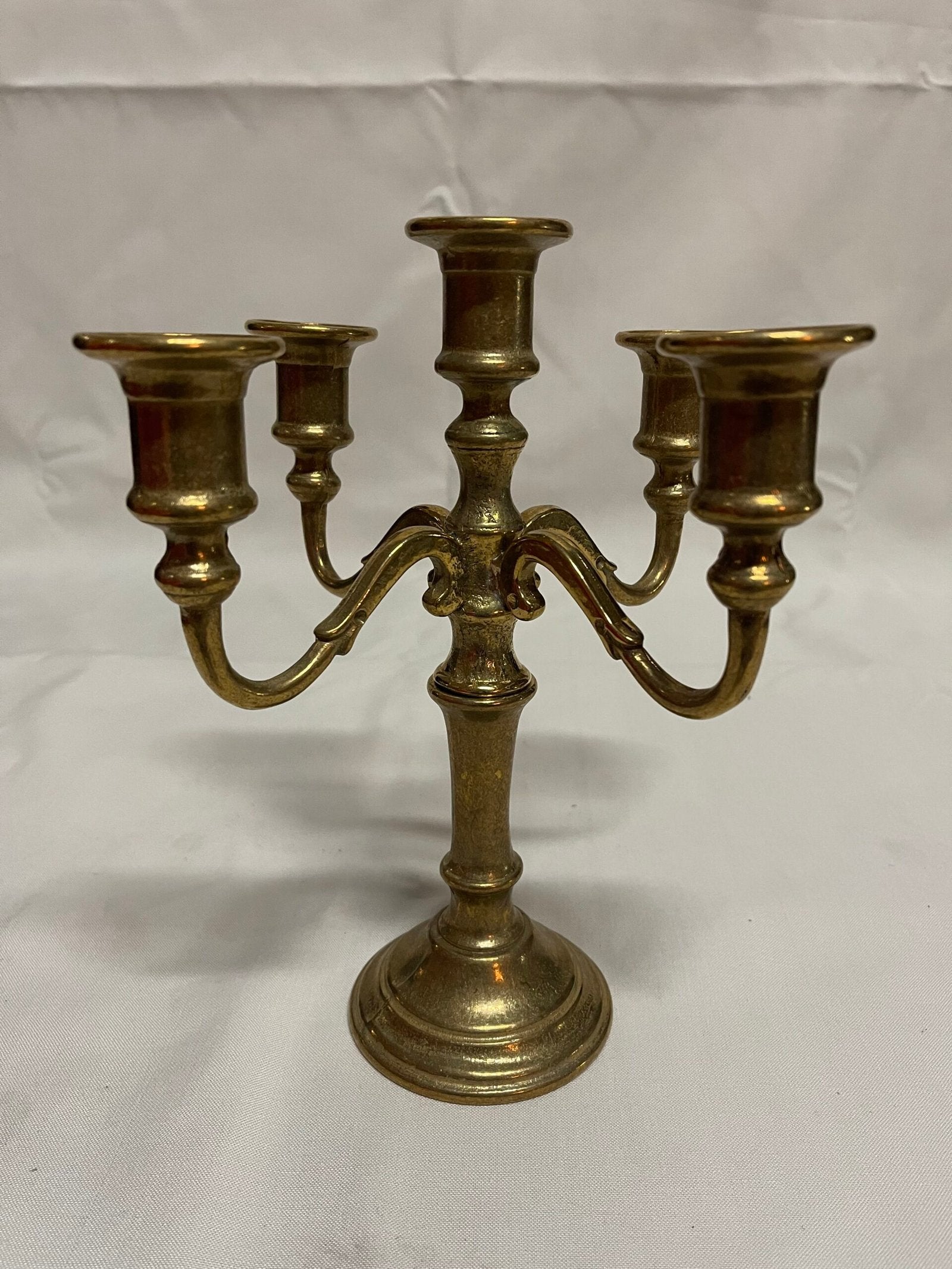 Coppia di candelabri in bronzo XX secolo italiana