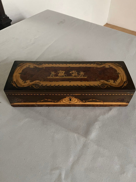 Cofanetto intarsiato stile Neoclassico