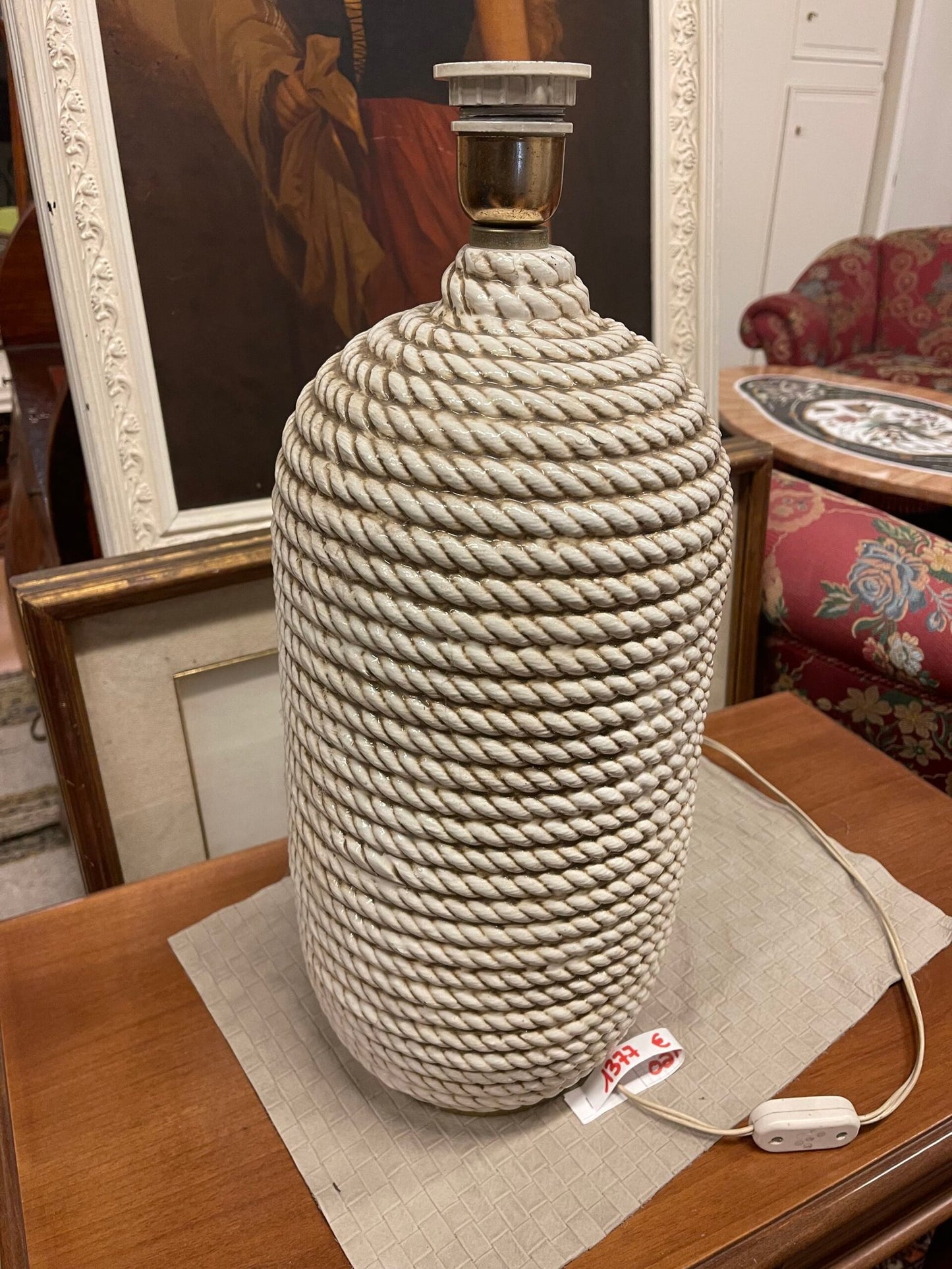 Fotografia da tavolo «PHP» in ceramica Rivestita a Corda