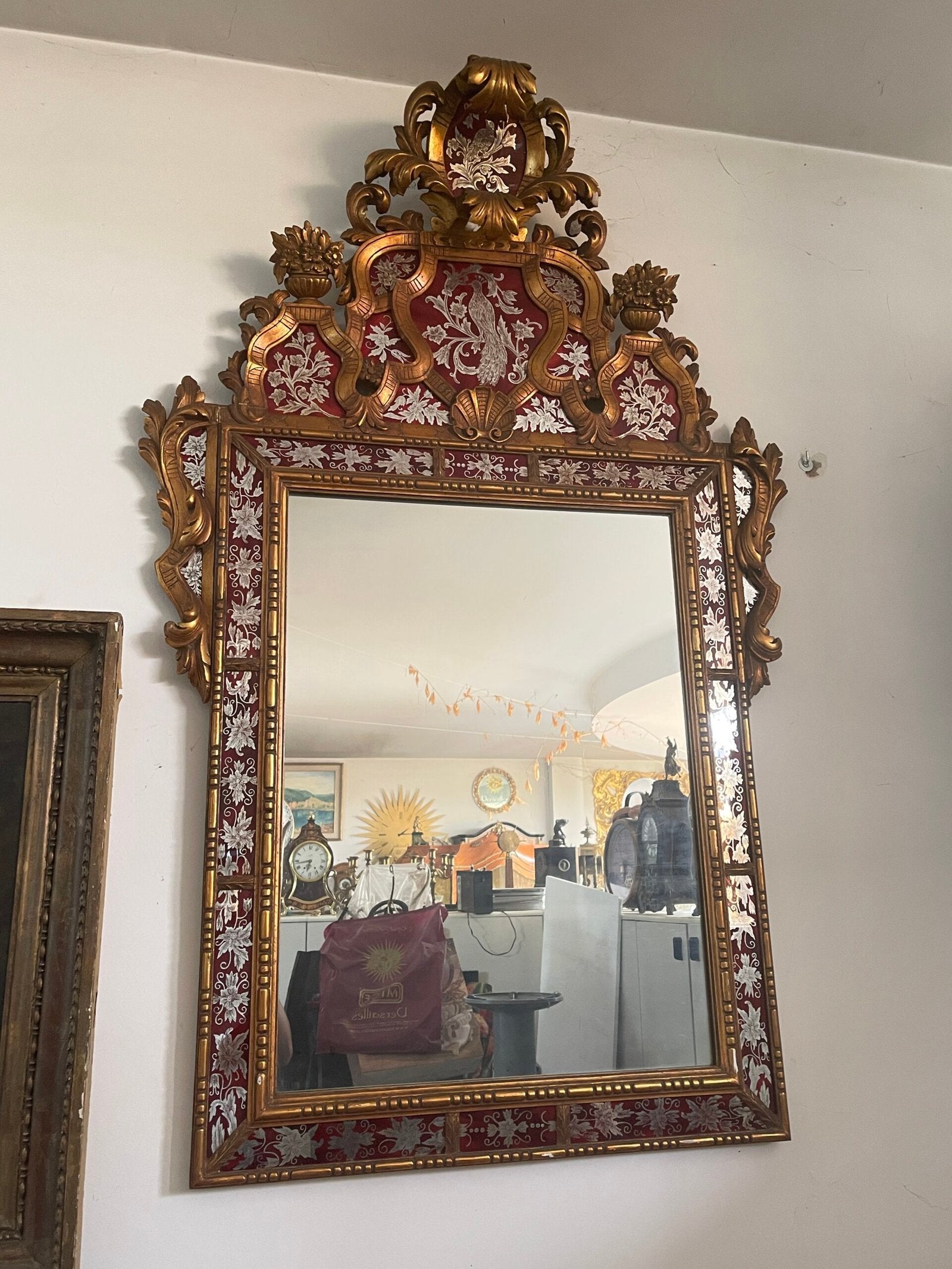 Specchio Antico con Cornice Dorata in Stile Barocco – Eleganza e Raffinatezza