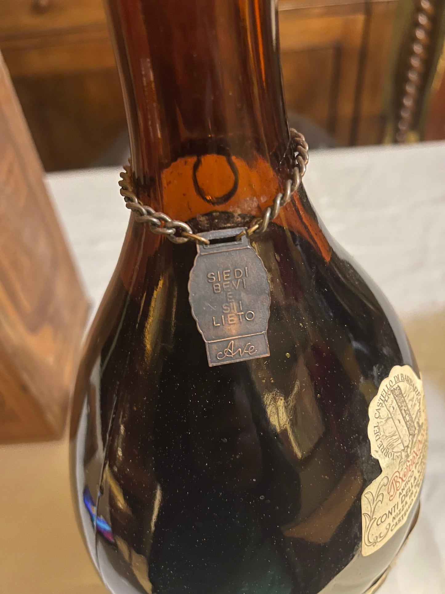 Bottiglia di Vino Barbaresco d’Epoca con Cassa Originale