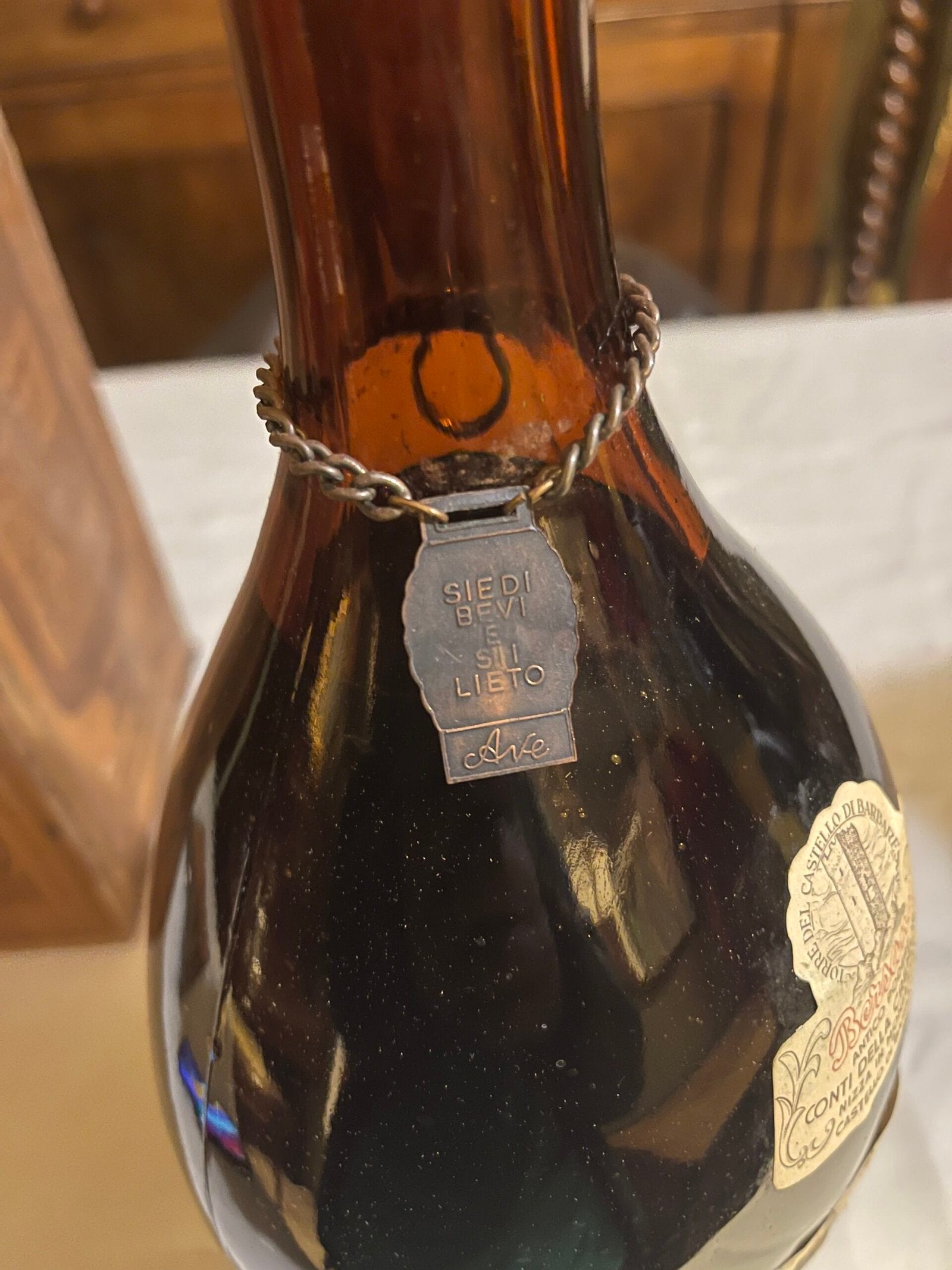 Bottiglia di Vino Barbaresco d’Epoca con Cassa Originale