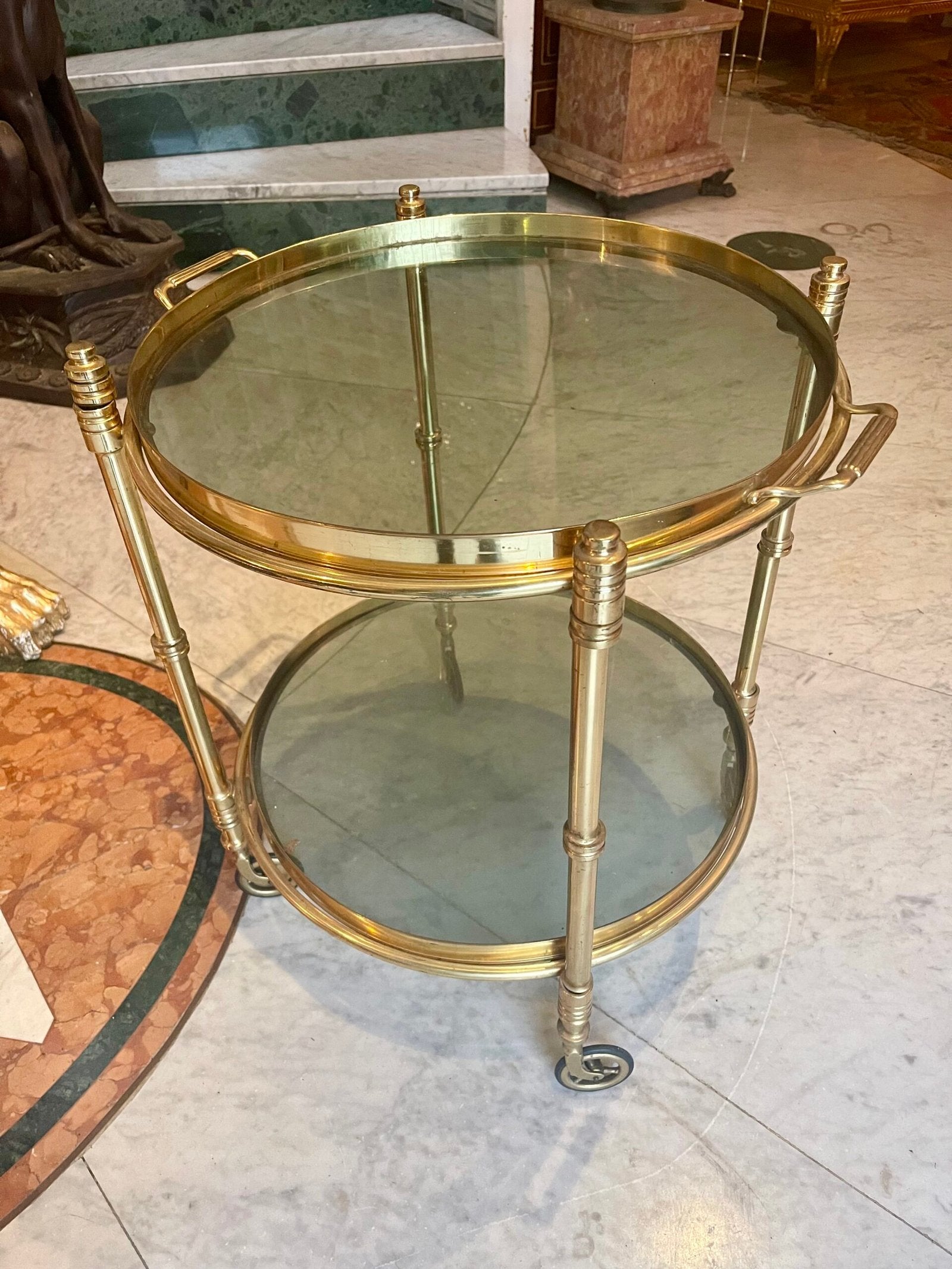 Carrello Bar/Portavivande Hollywood Regency in Ottone e Vetro Fumé