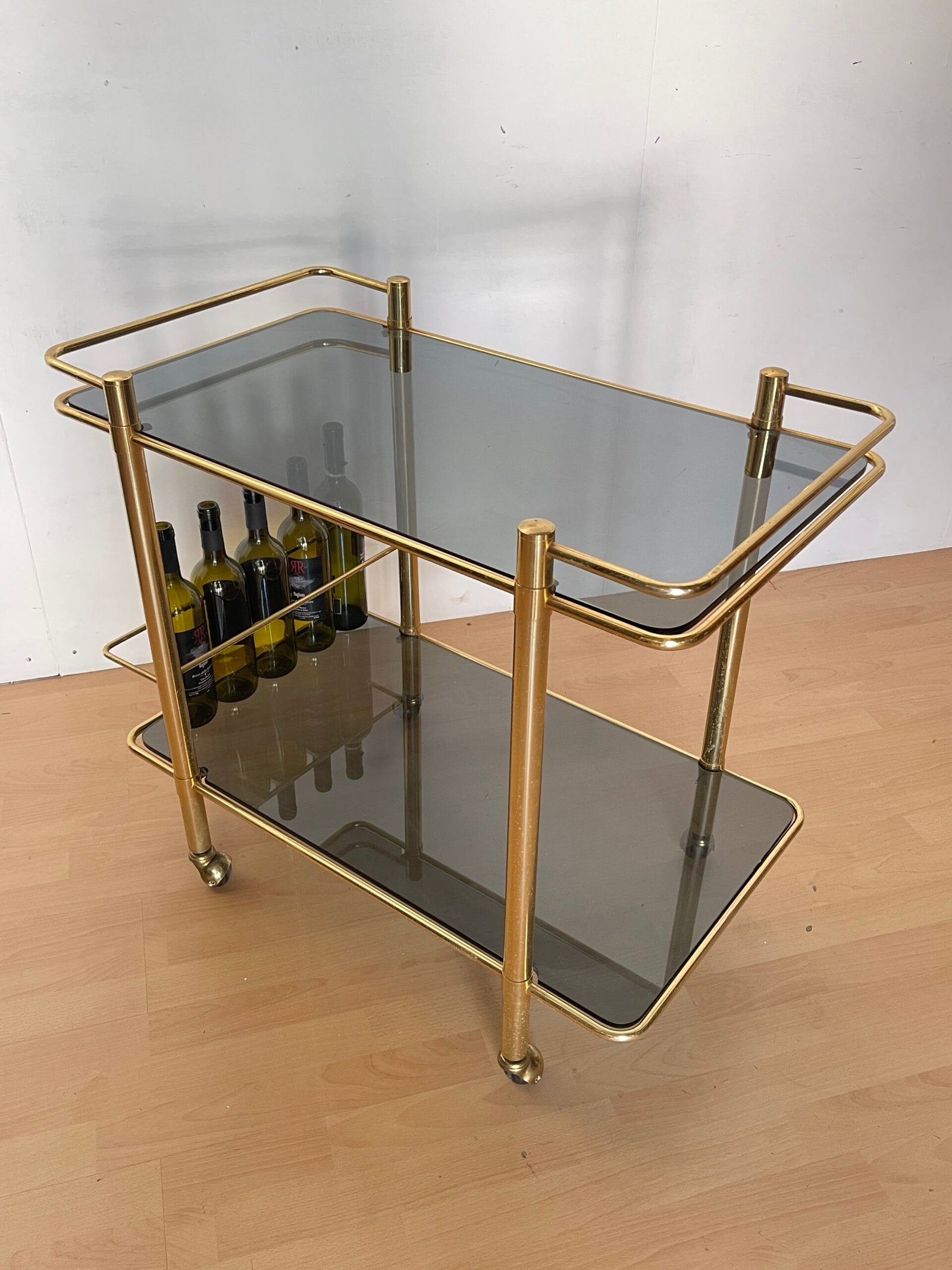 Carrello Bar vintage in Ottone e Vetro Fumé «Golden Lounge»