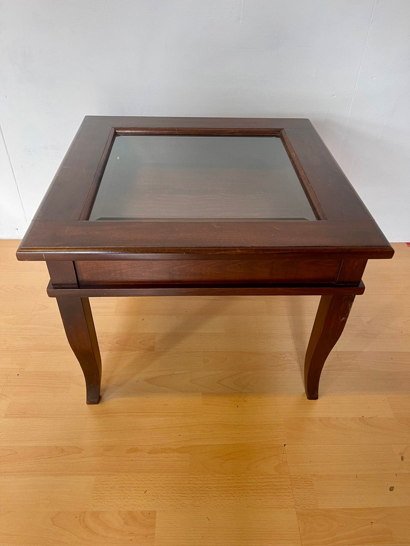 Tavolo in legno apribile