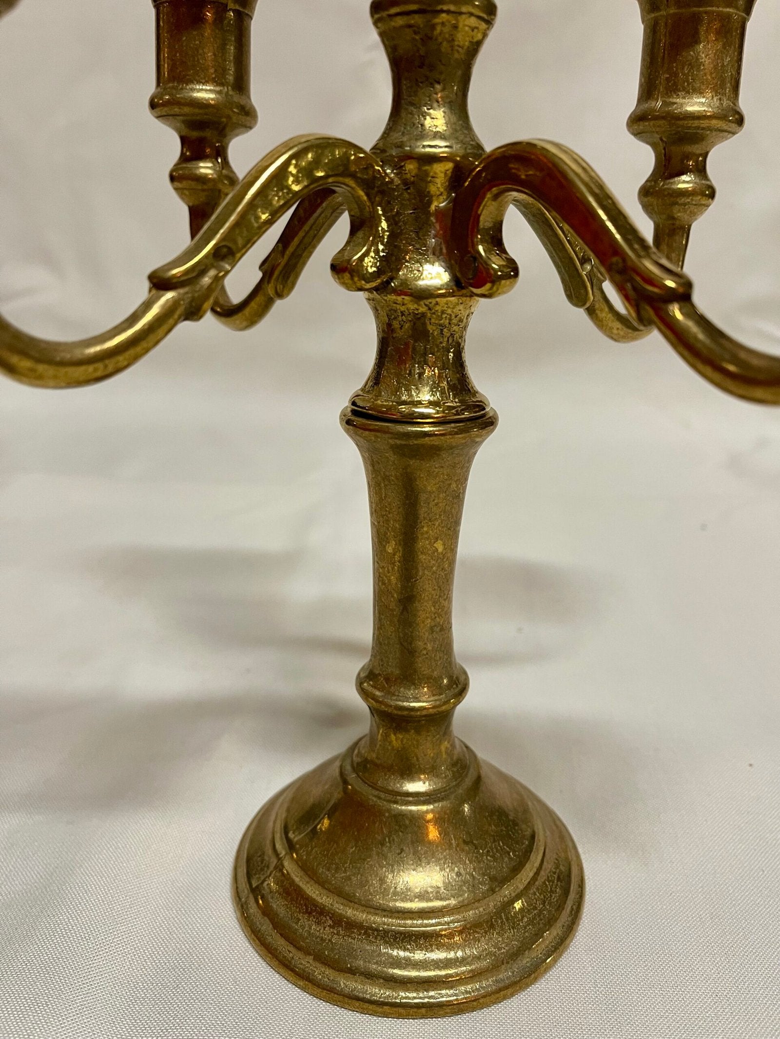 Coppia di candelabri in bronzo XX secolo italiana
