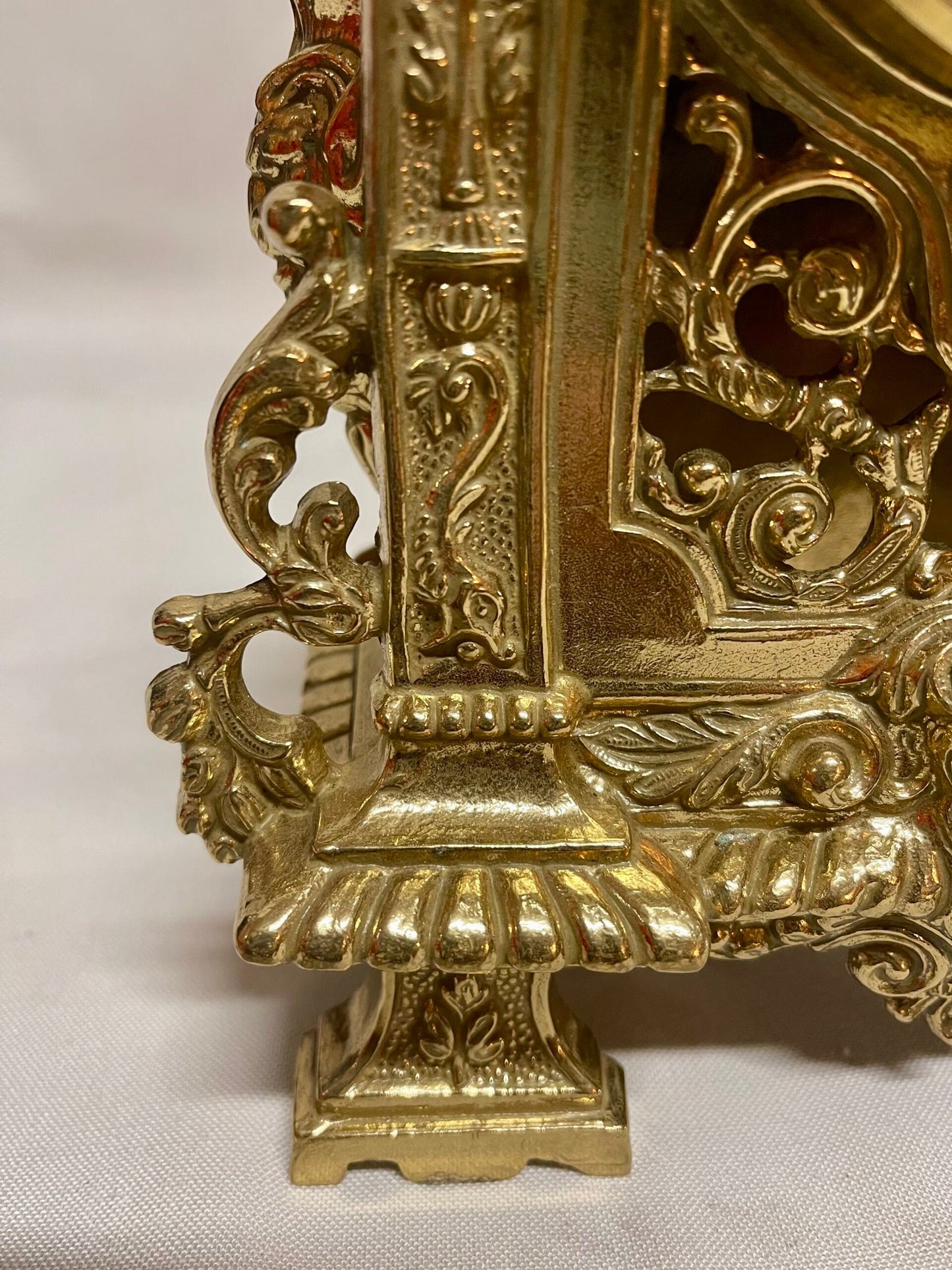 Orologio da tavolo in bronzo stile versailles XX secolo