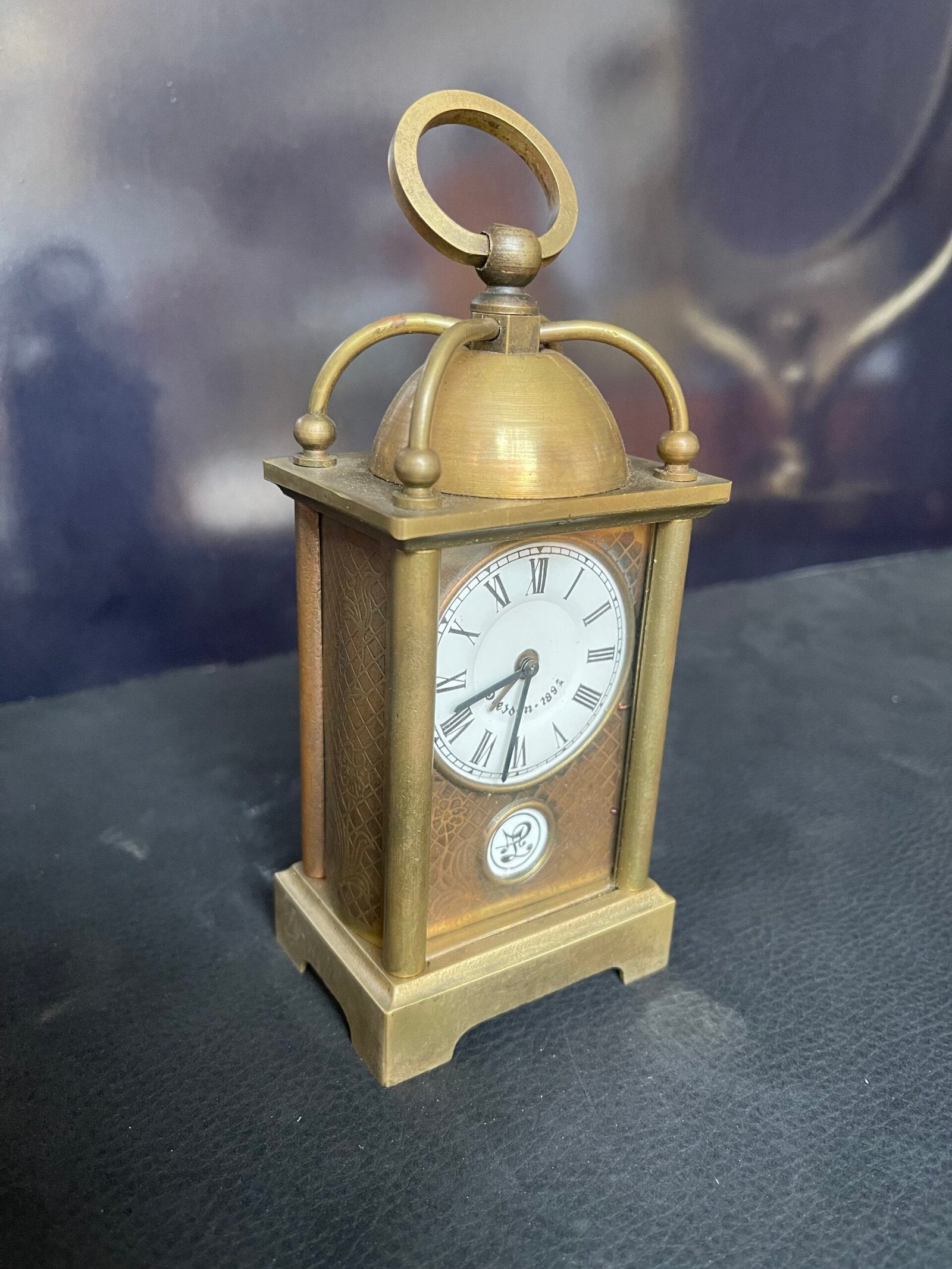 Orologio da Tavolo in Ottone “Dresden 1894”