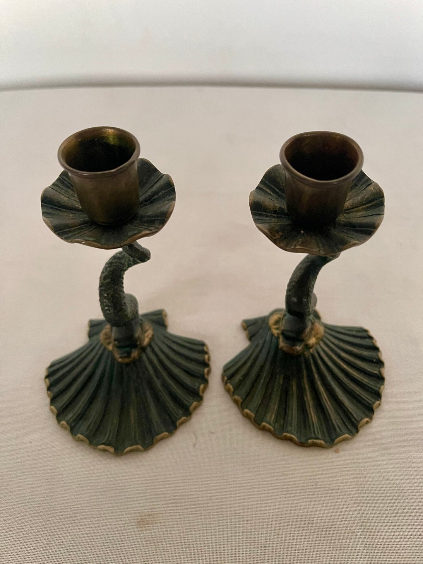 Serpente di Luce: Coppia di portacandele in stile vintage