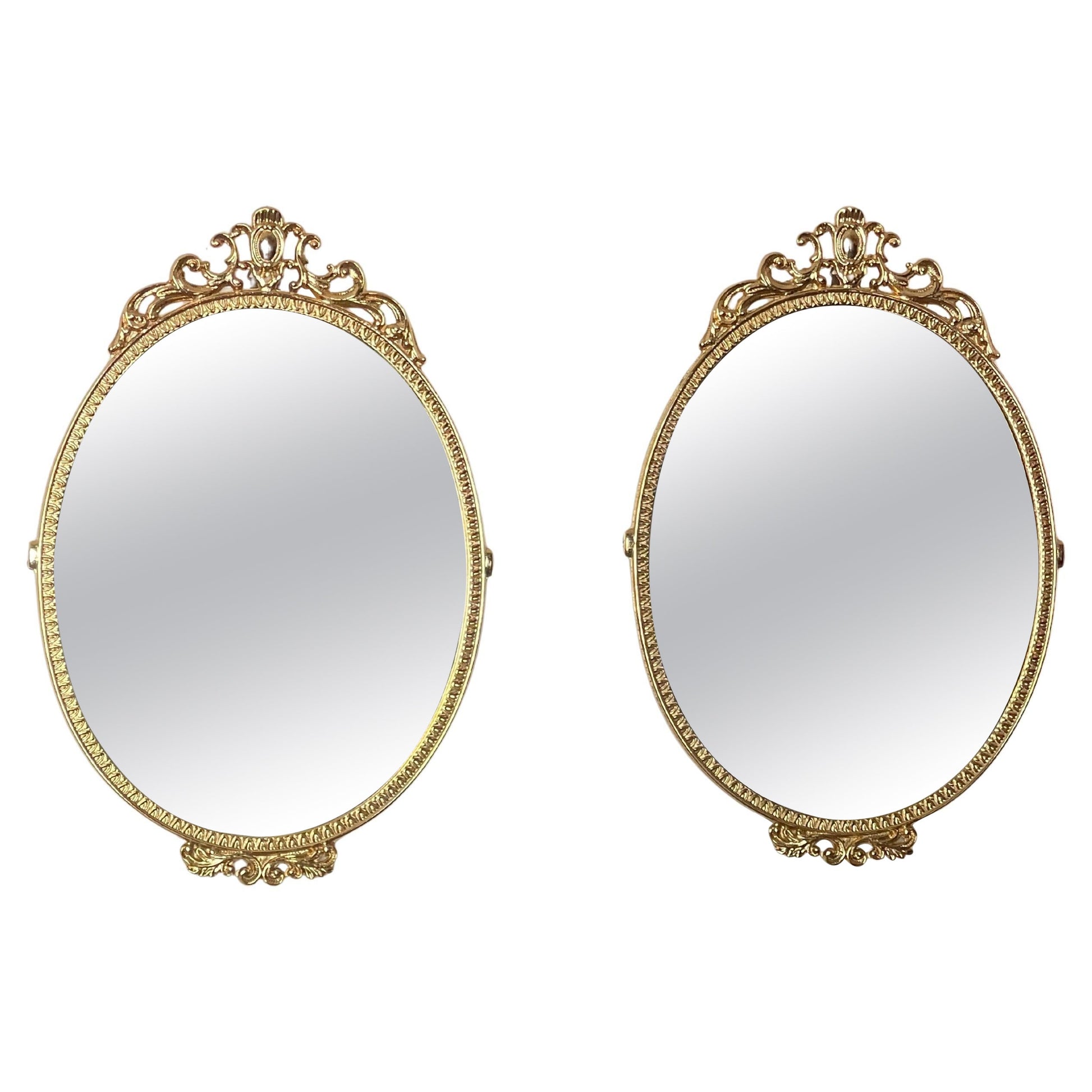 Coppia di specchi Ovali Dorati in Stile Barocco, Italia, anni '70