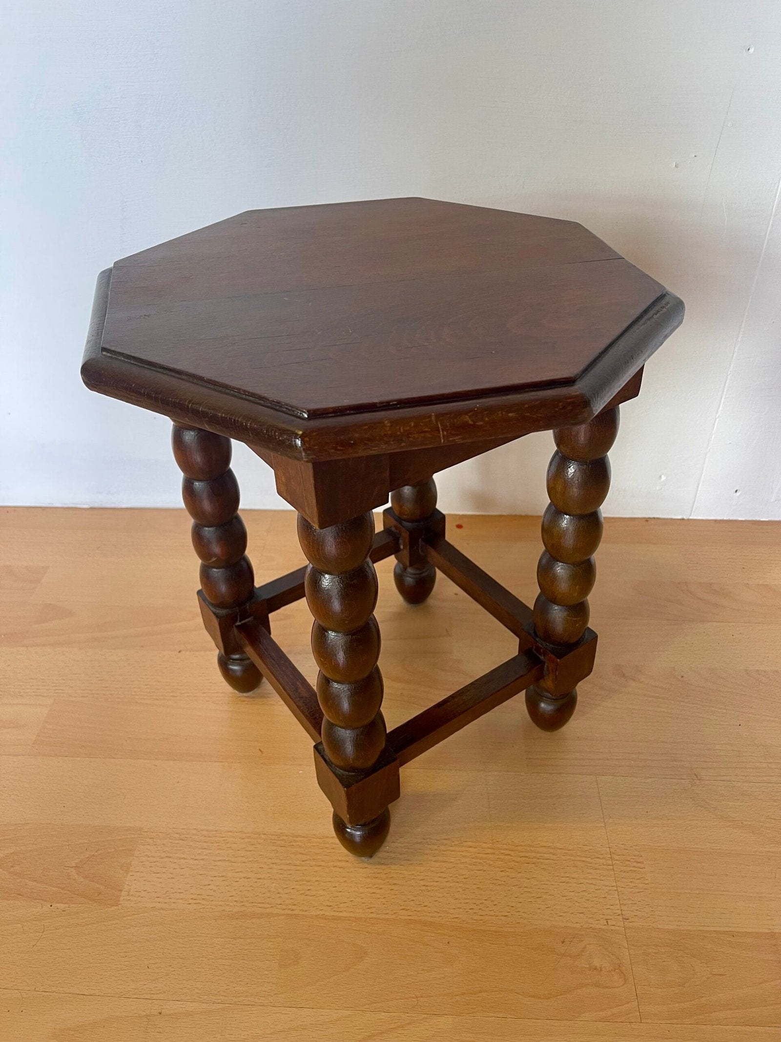 Tavolino esagonale da appoggio