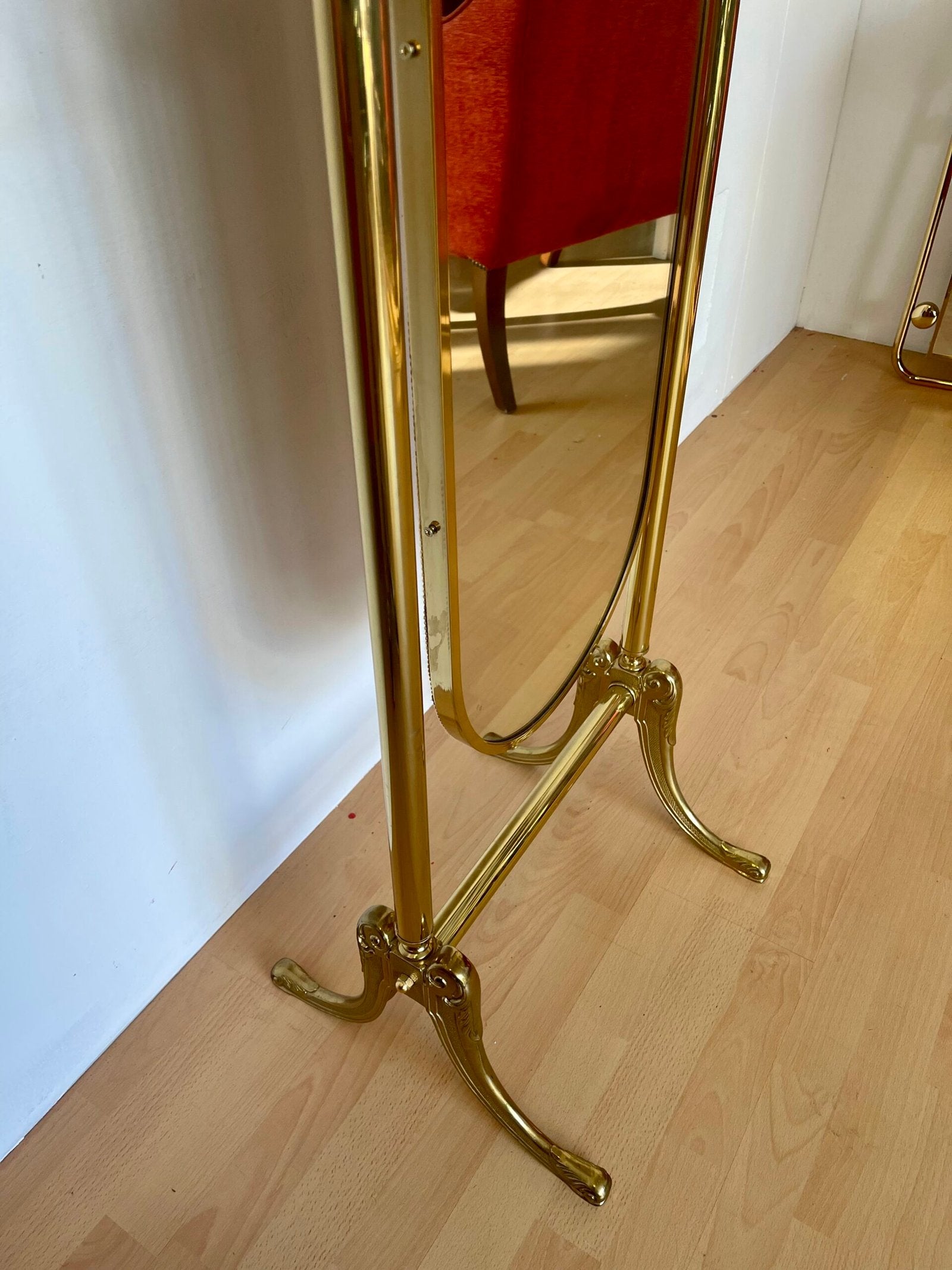 Specchio da terra a psiche in ottone