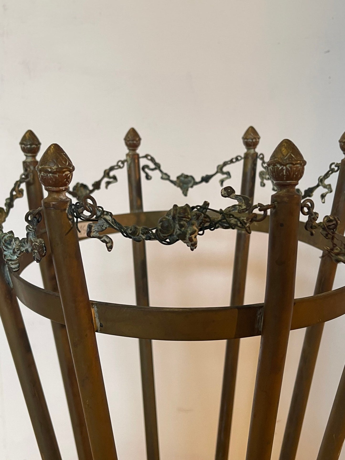 Portavaso Vintage in Ferro Battuto – Stile Liberty